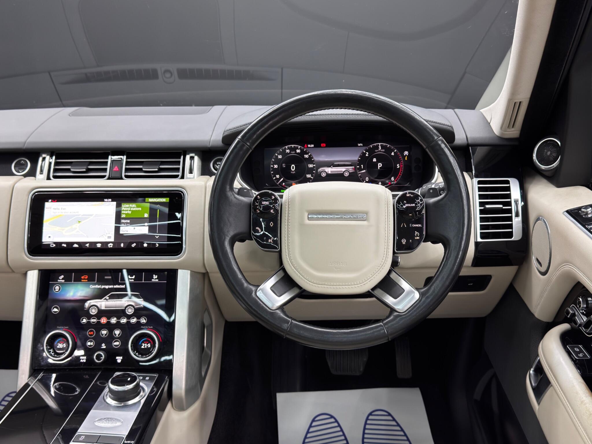 Land Rover Range Rover 3.0 SD V6 Vogue Auto 4WD Euro 6 (s/s) 5dr 5dr Automatic 2025