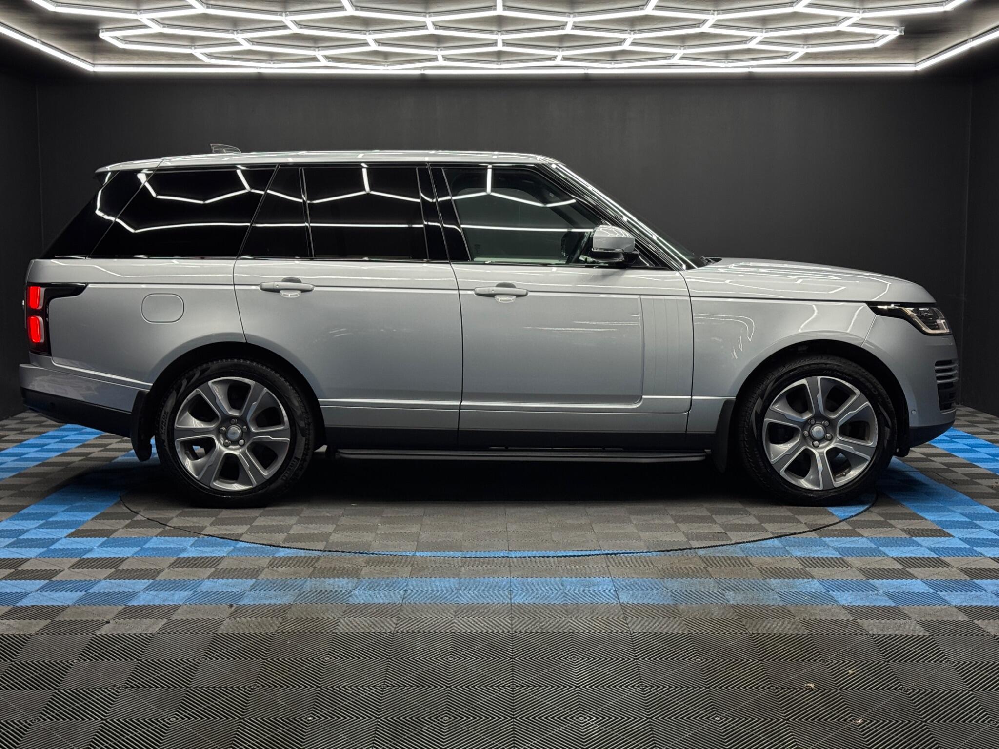 Land Rover Range Rover 3.0 SD V6 Vogue SE Auto 4WD Euro 6 (s/s) 5dr 5dr Automatic 2026