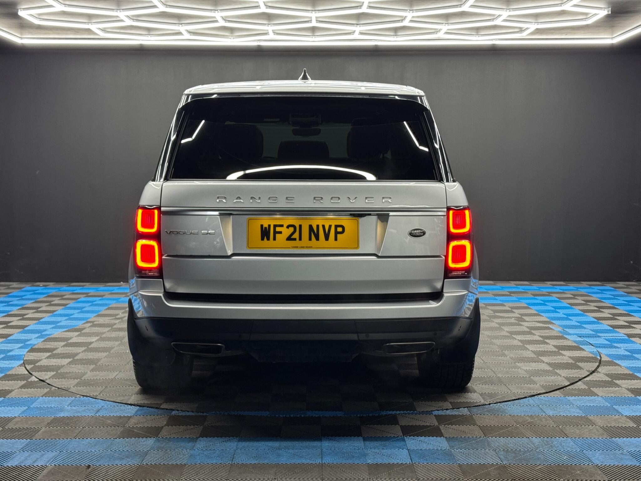 Land Rover Range Rover 3.0 SD V6 Vogue SE Auto 4WD Euro 6 (s/s) 5dr 5dr Automatic 2026