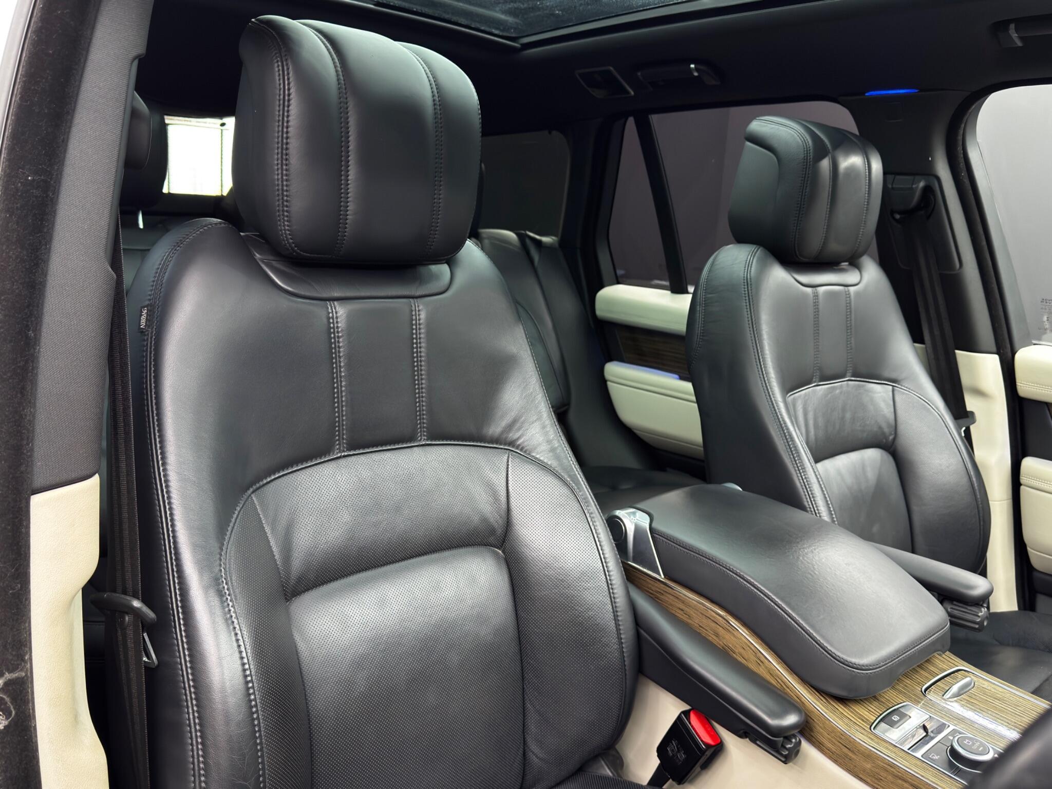Land Rover Range Rover 3.0 SD V6 Vogue SE Auto 4WD Euro 6 (s/s) 5dr 5dr Automatic 2026