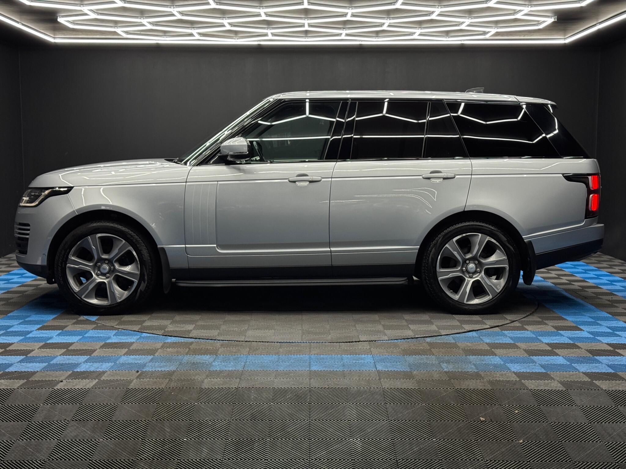 Land Rover Range Rover 3.0 SD V6 Vogue SE Auto 4WD Euro 6 (s/s) 5dr 5dr Automatic 2026
