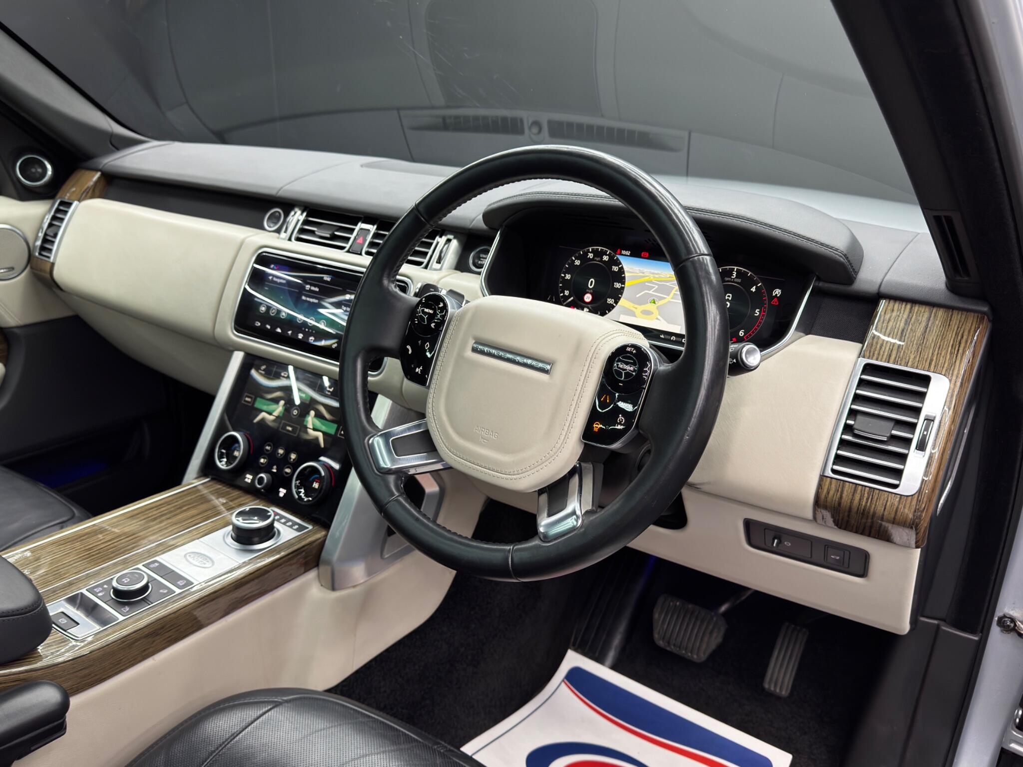 Land Rover Range Rover 3.0 SD V6 Vogue SE Auto 4WD Euro 6 (s/s) 5dr 5dr Automatic 2026