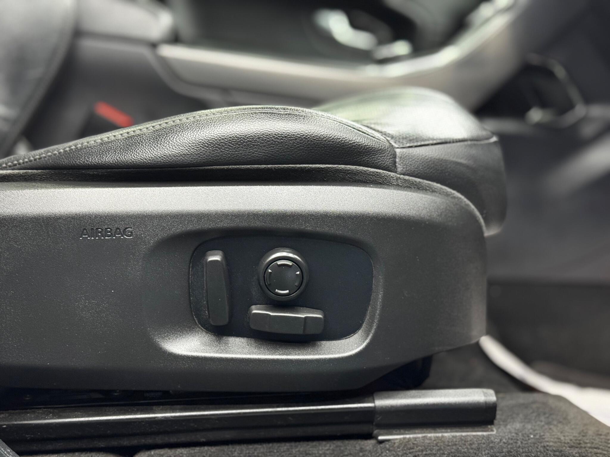 Land Rover Range Rover Evoque 2.0 TD4 Landmark Auto 4WD Euro 6 (s/s) 5dr 5dr Automatic 2025