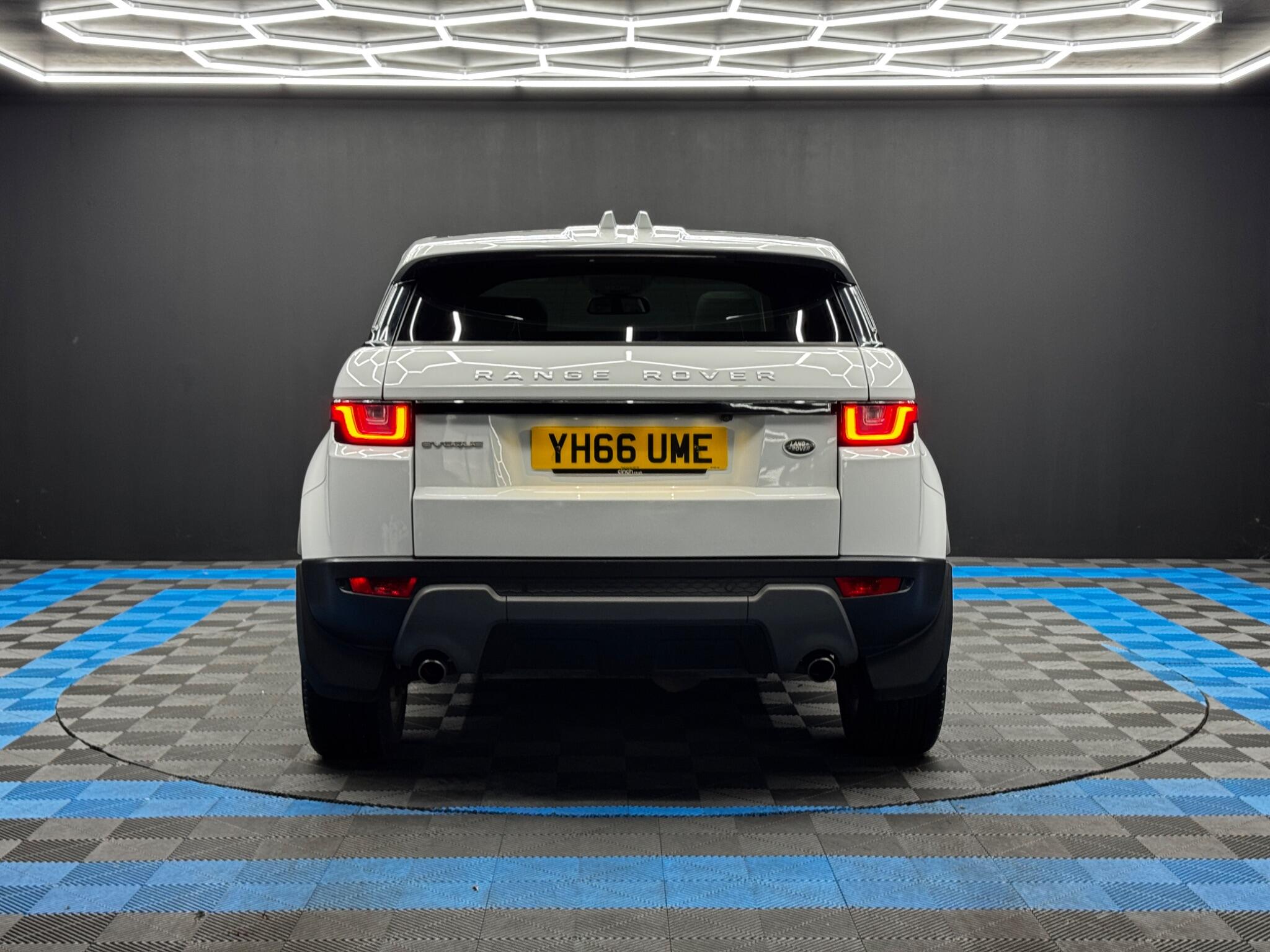 Land Rover Range Rover Evoque 2.0 TD4 SE Tech Auto 4WD Euro 6 (s/s) 5dr 5dr Automatic 2025