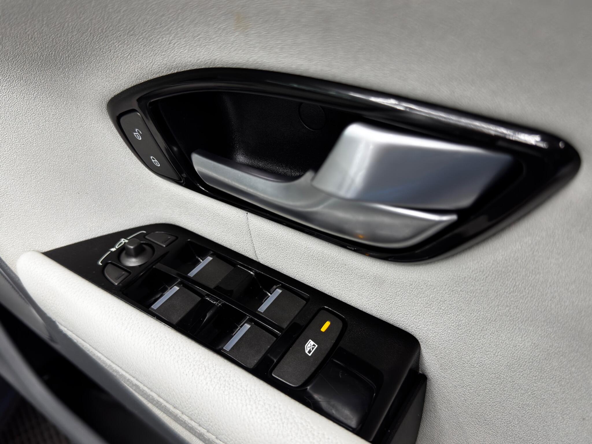 Land Rover Range Rover Evoque 2.0 TD4 SE Tech Auto 4WD Euro 6 (s/s) 5dr 5dr Automatic 2025