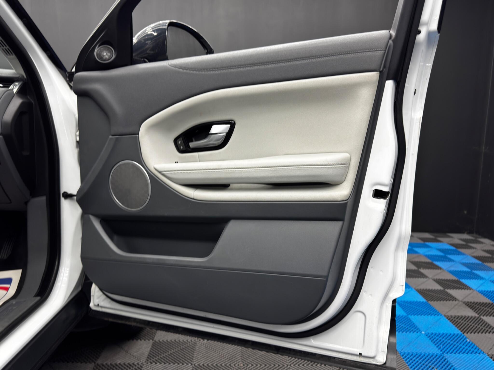 Land Rover Range Rover Evoque 2.0 TD4 SE Tech Auto 4WD Euro 6 (s/s) 5dr 5dr Automatic 2025