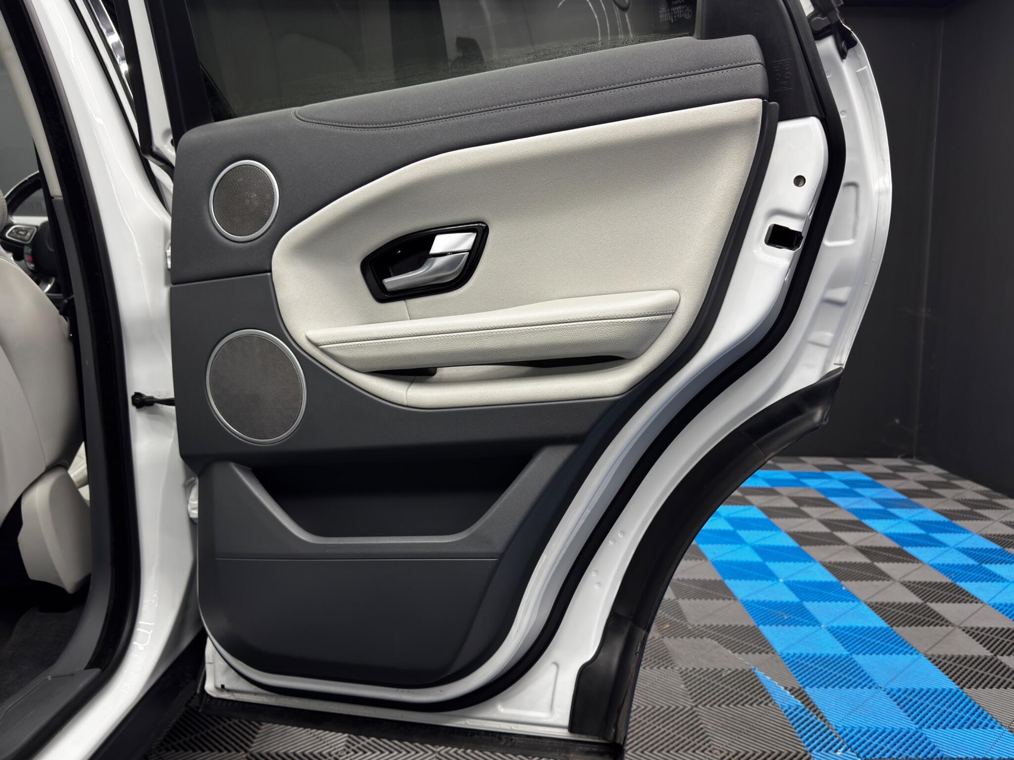 Land Rover Range Rover Evoque 2.0 TD4 SE Tech Auto 4WD Euro 6 (s/s) 5dr 5dr Automatic 2025