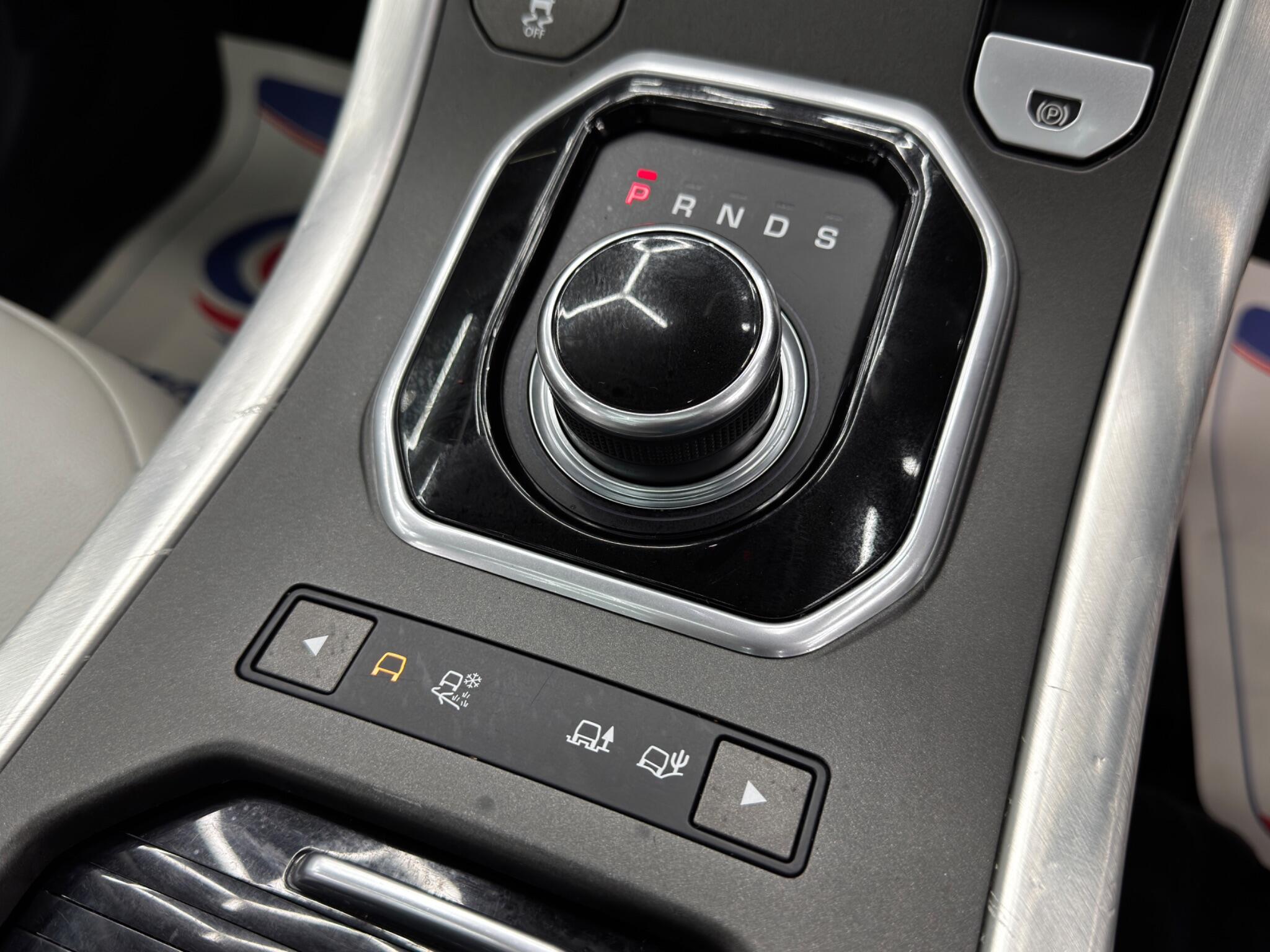 Land Rover Range Rover Evoque 2.0 TD4 SE Tech Auto 4WD Euro 6 (s/s) 5dr 5dr Automatic 2025