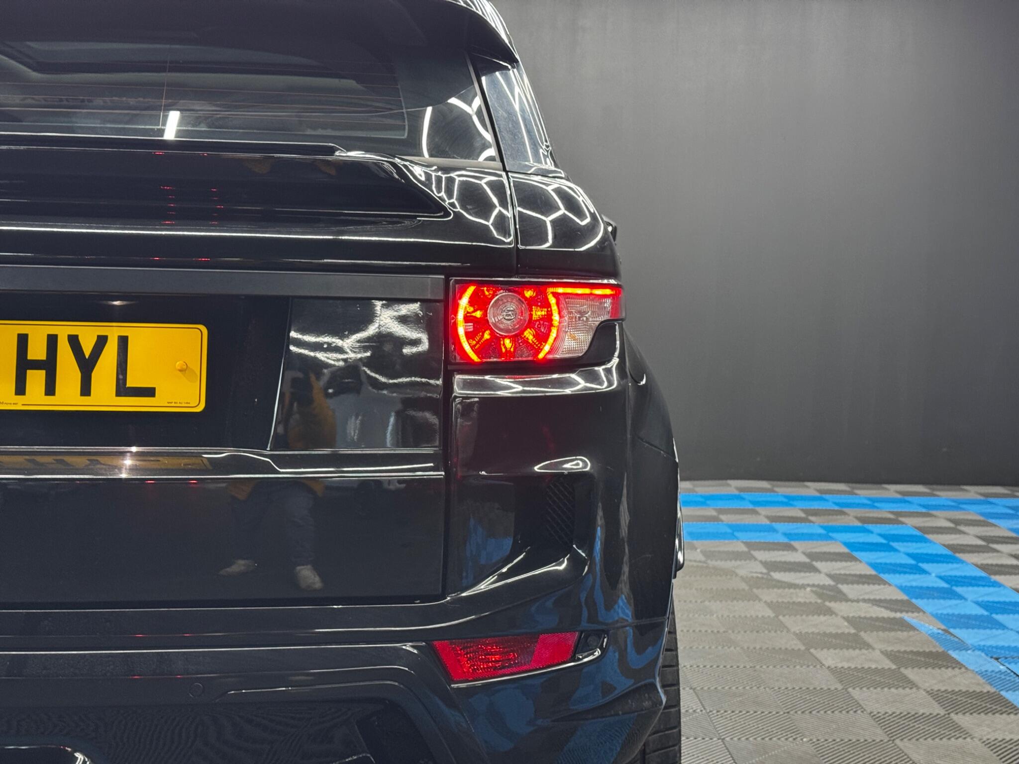 Land Rover Range Rover Evoque 2.2 SD4 Pure Tech Auto 4WD Euro 5 (s/s) 5dr 5dr Automatic 2025