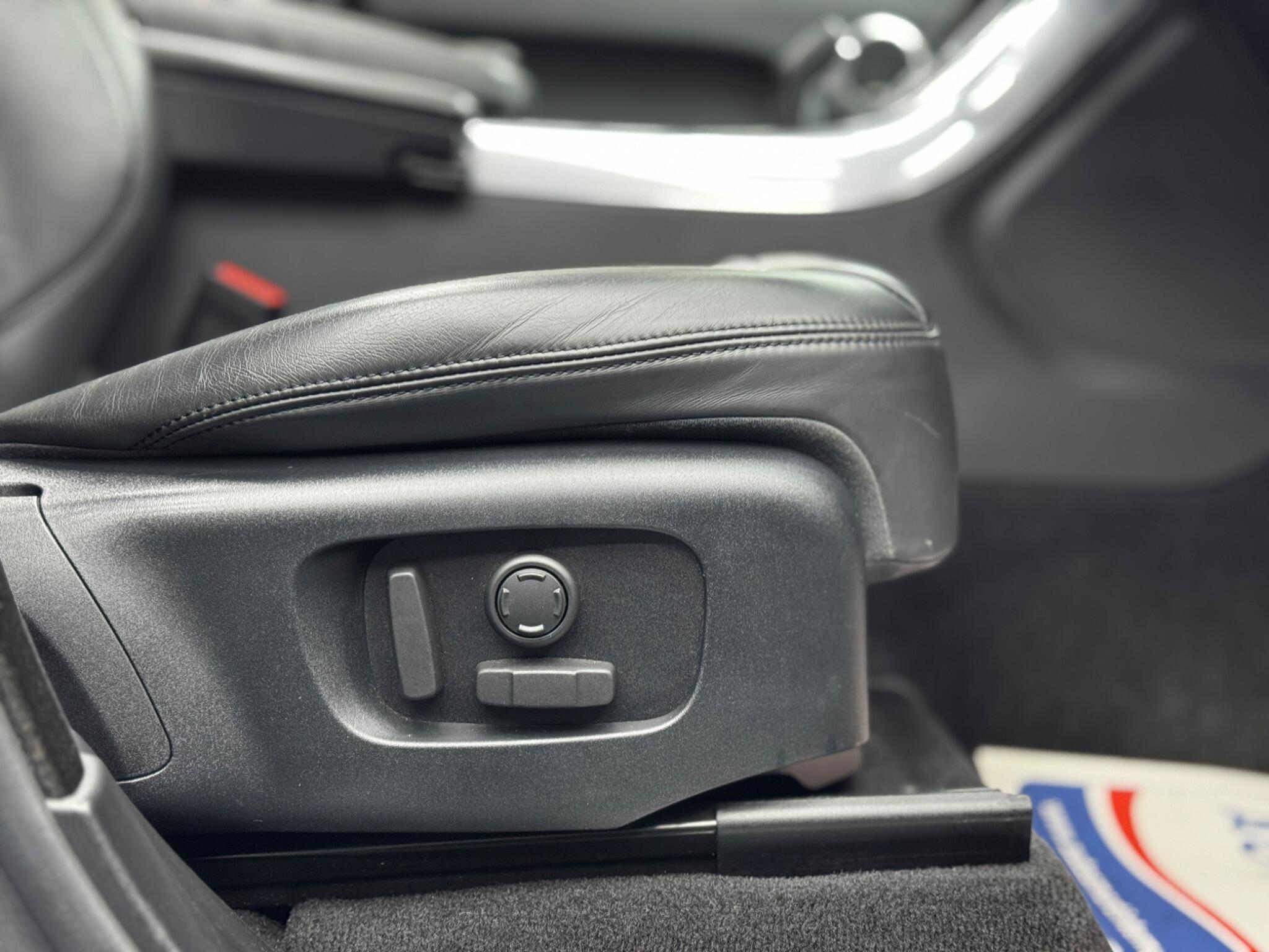 Land Rover Range Rover Sport 3.0 SD V6 HSE Dynamic Auto 4WD Euro 6 (s/s) 5dr 5dr Automatic 2026