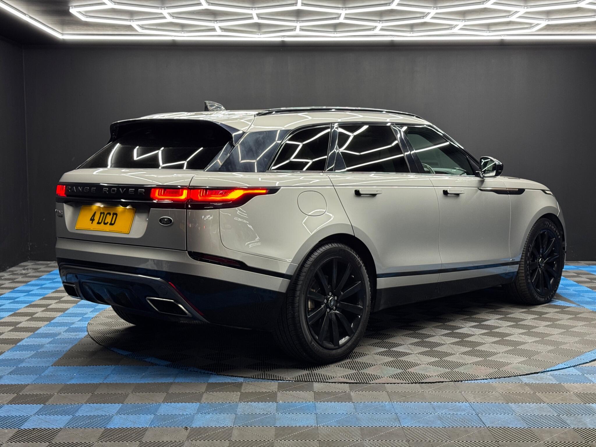 Land Rover Range Rover Velar 3.0 D300 R-Dynamic HSE Auto 4WD Euro 6 (s/s) 5dr 5dr Automatic 2026
