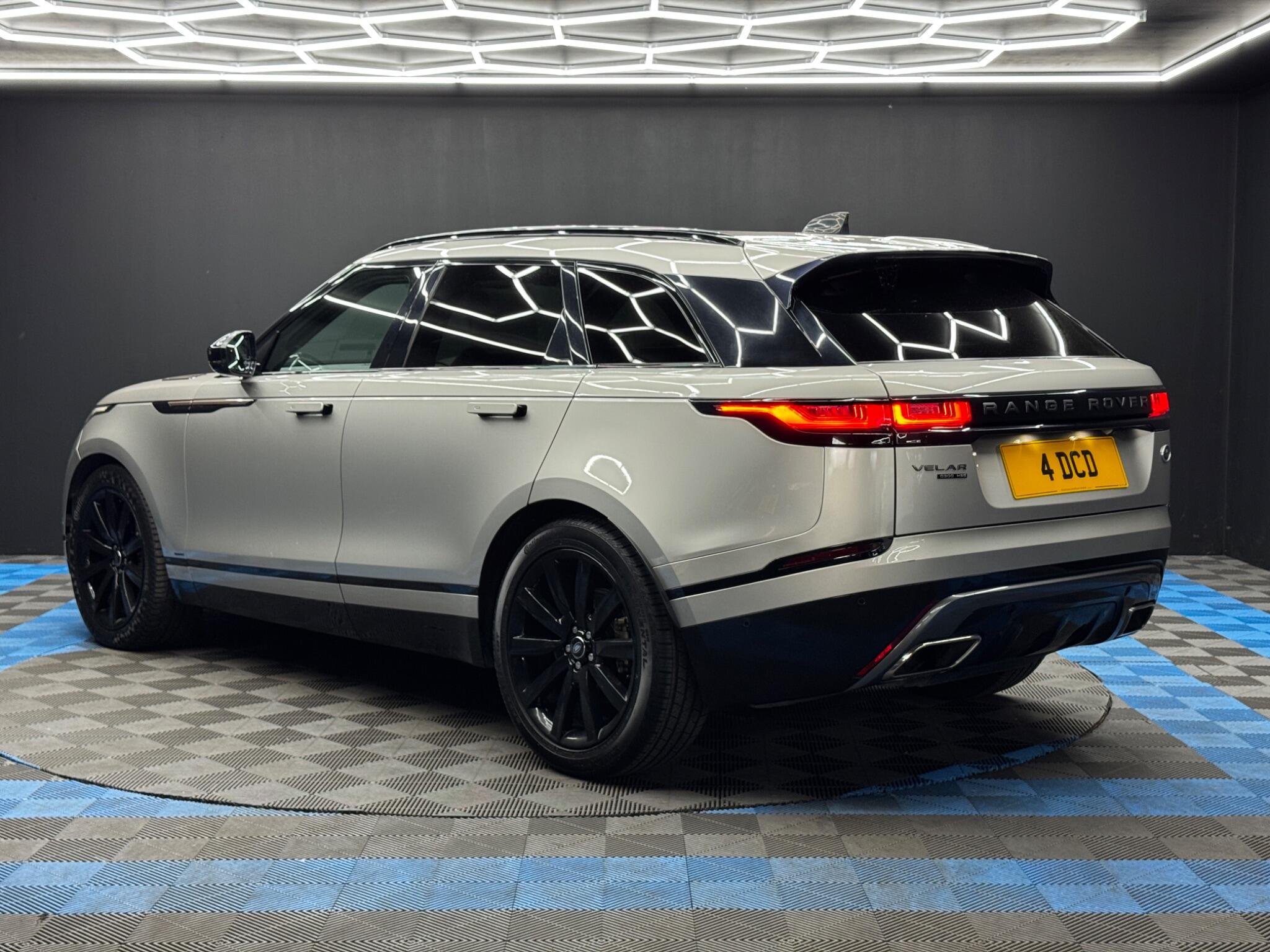 Land Rover Range Rover Velar 3.0 D300 R-Dynamic HSE Auto 4WD Euro 6 (s/s) 5dr 5dr Automatic 2026