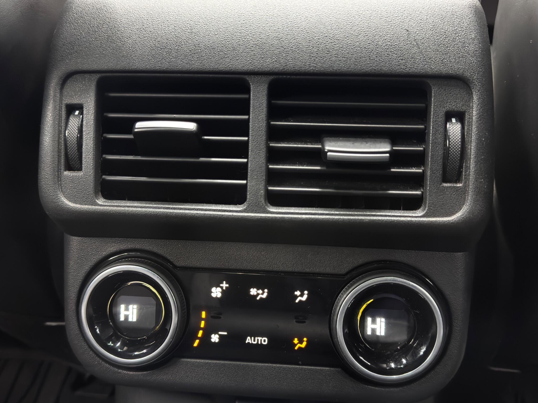 Land Rover Range Rover Velar 3.0 SD6 V6 R-Dynamic HSE Auto 4WD Euro 6 (s/s) 5dr 5dr Automatic 2025