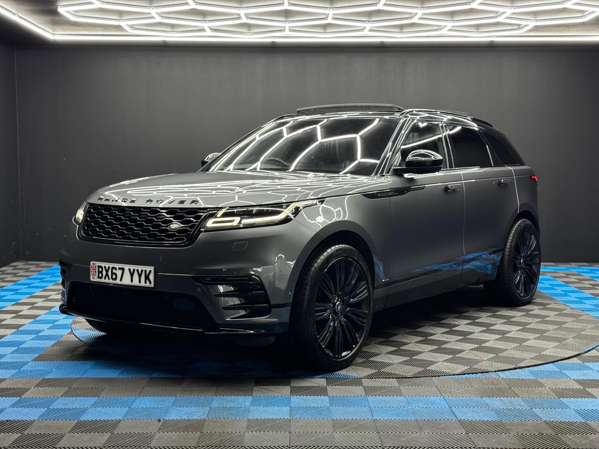 Land Rover Range Rover Velar 3.0 SD6 V6 R-Dynamic HSE Auto 4WD Euro 6 (s/s) 5dr 5dr Automatic 2025