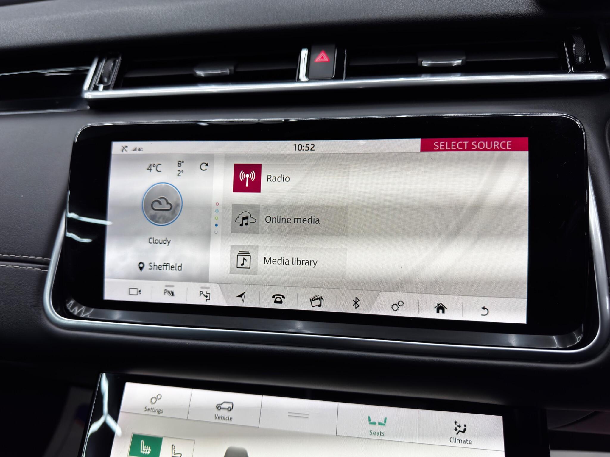 Land Rover Range Rover Velar 3.0 SD6 V6 R-Dynamic HSE Auto 4WD Euro 6 (s/s) 5dr 5dr Automatic 2025