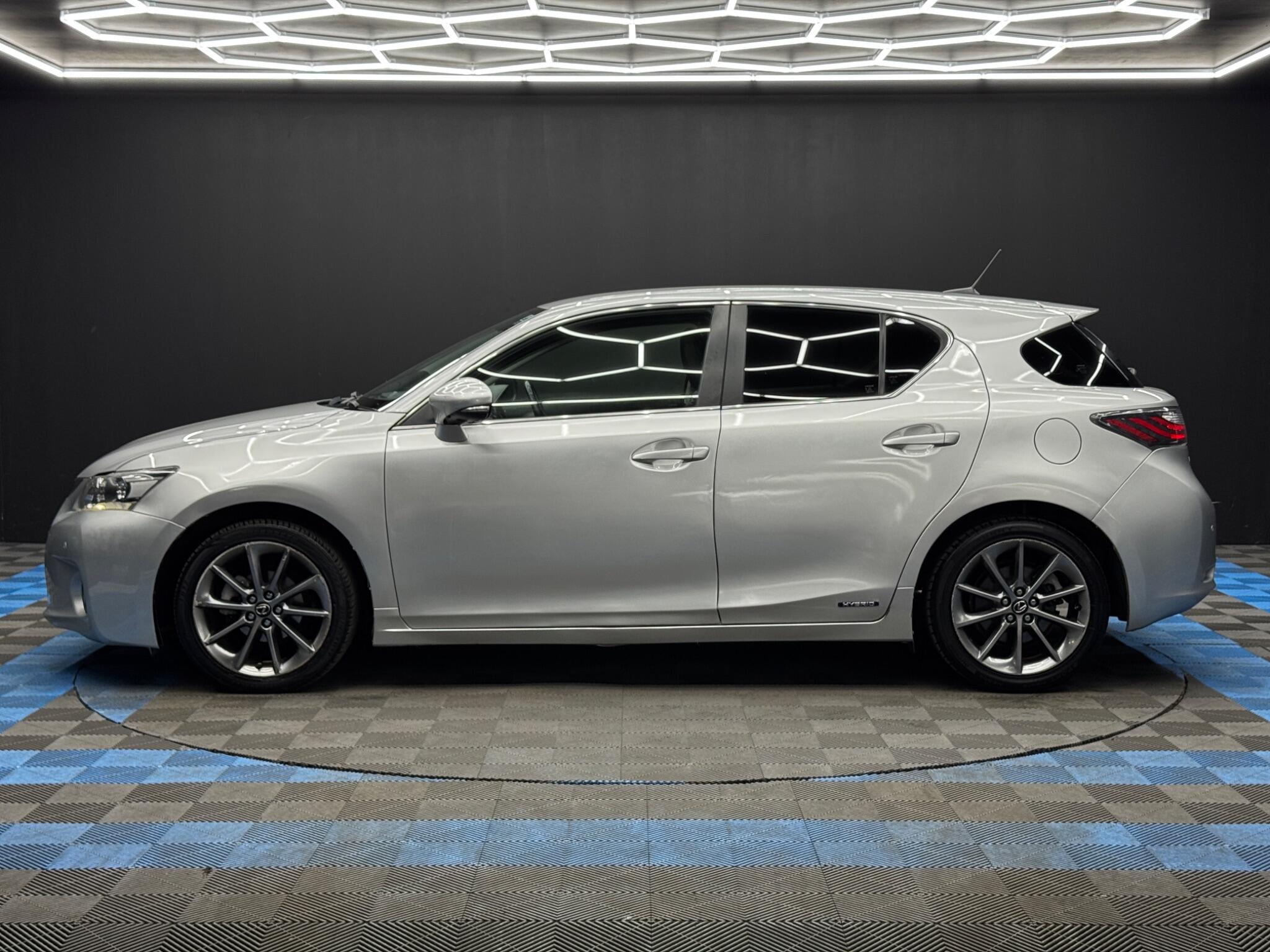 Lexus CT 1.8 200h Advance CVT Euro 5 (s/s) 5dr 5dr Automatic 2026