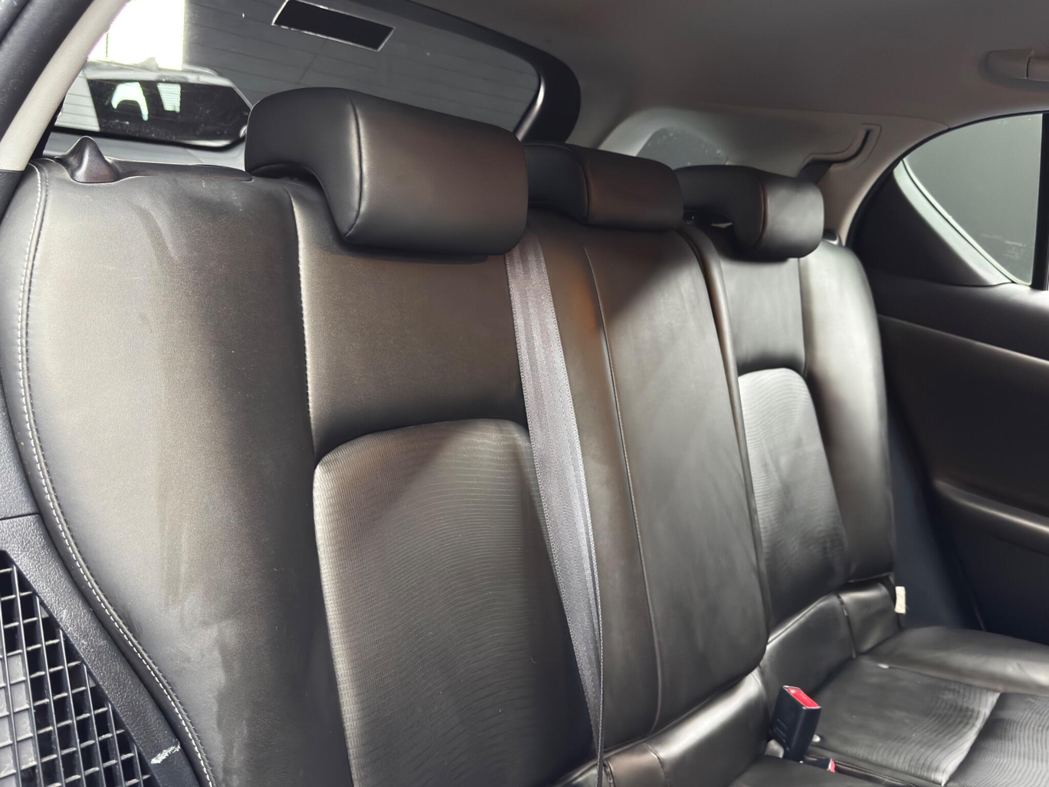Lexus CT 1.8 200h Advance CVT Euro 5 (s/s) 5dr 5dr Automatic 2026