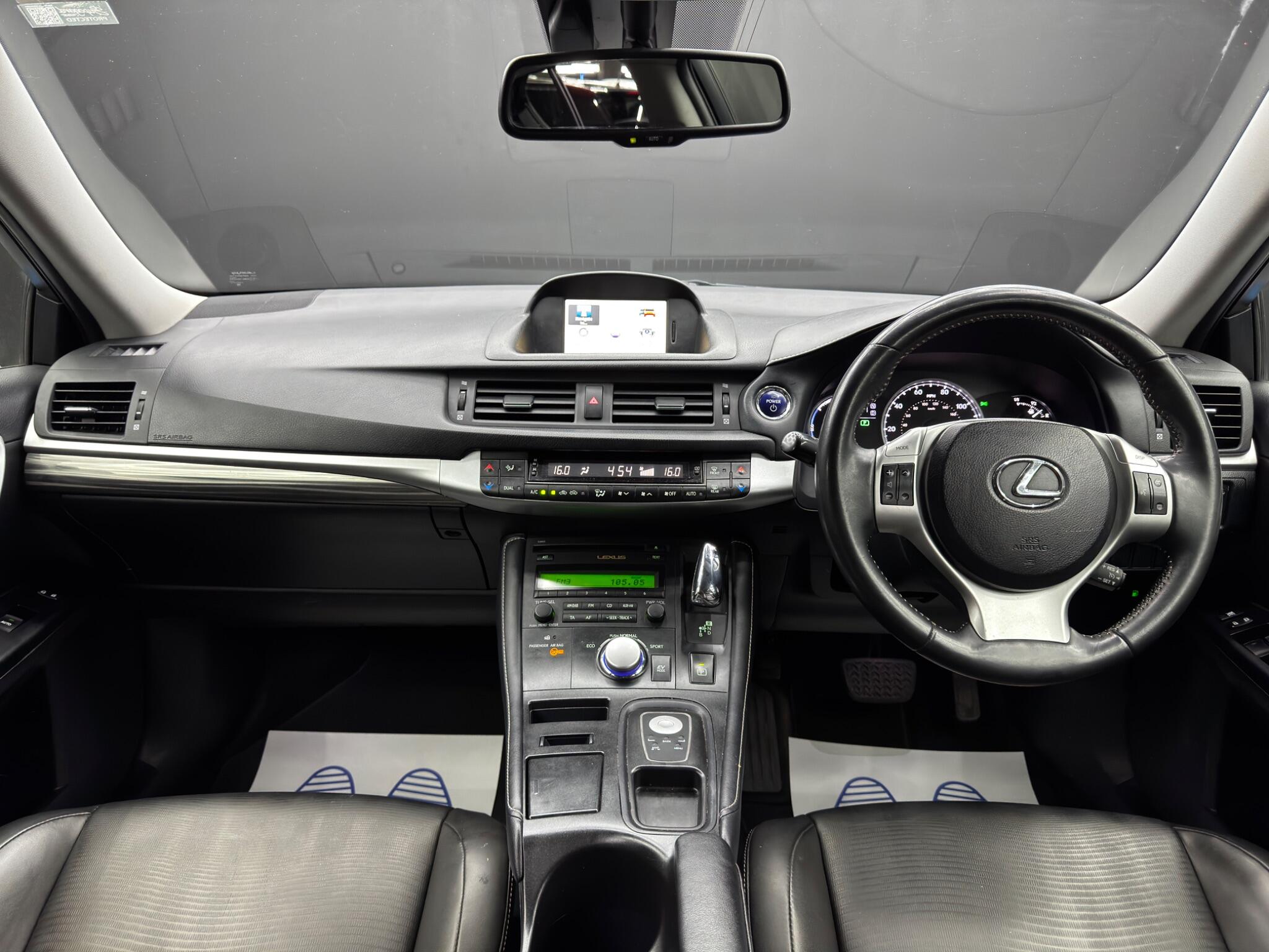 Lexus CT 1.8 200h Advance CVT Euro 5 (s/s) 5dr 5dr Automatic 2026