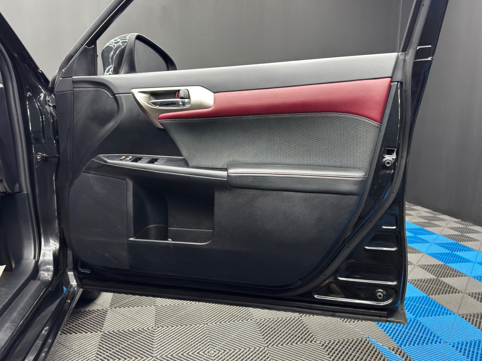 Lexus CT 1.8 200h E-CVT Euro 6 (s/s) 5dr 5dr Automatic 2026