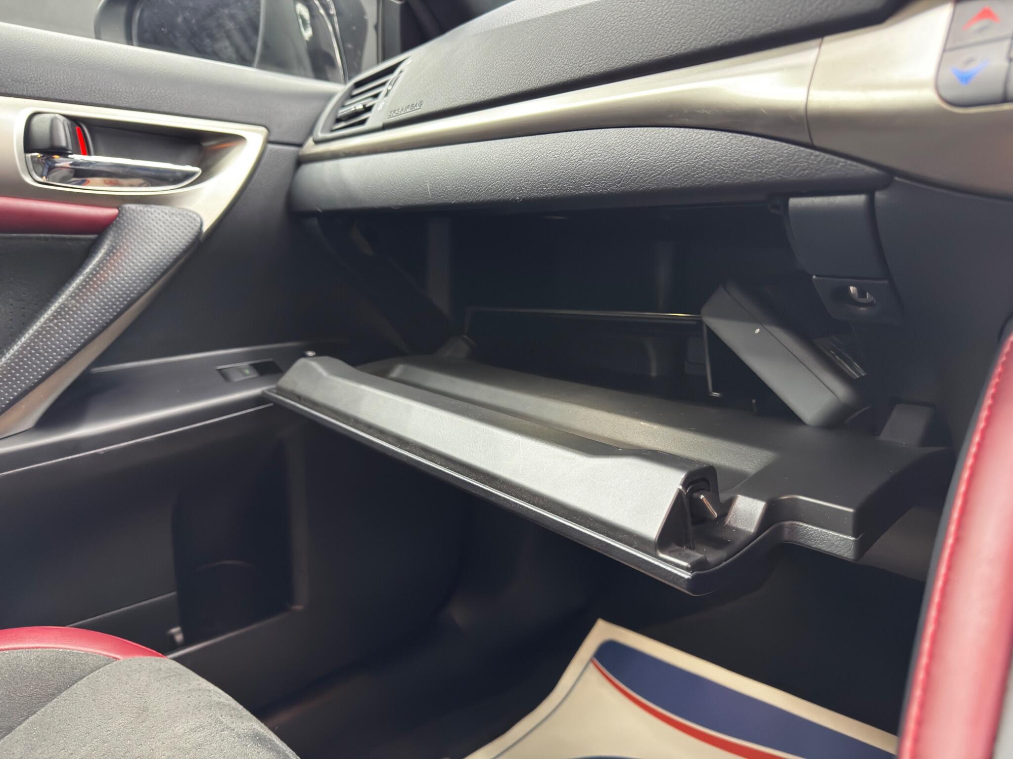 Lexus CT 1.8 200h E-CVT Euro 6 (s/s) 5dr 5dr Automatic 2026