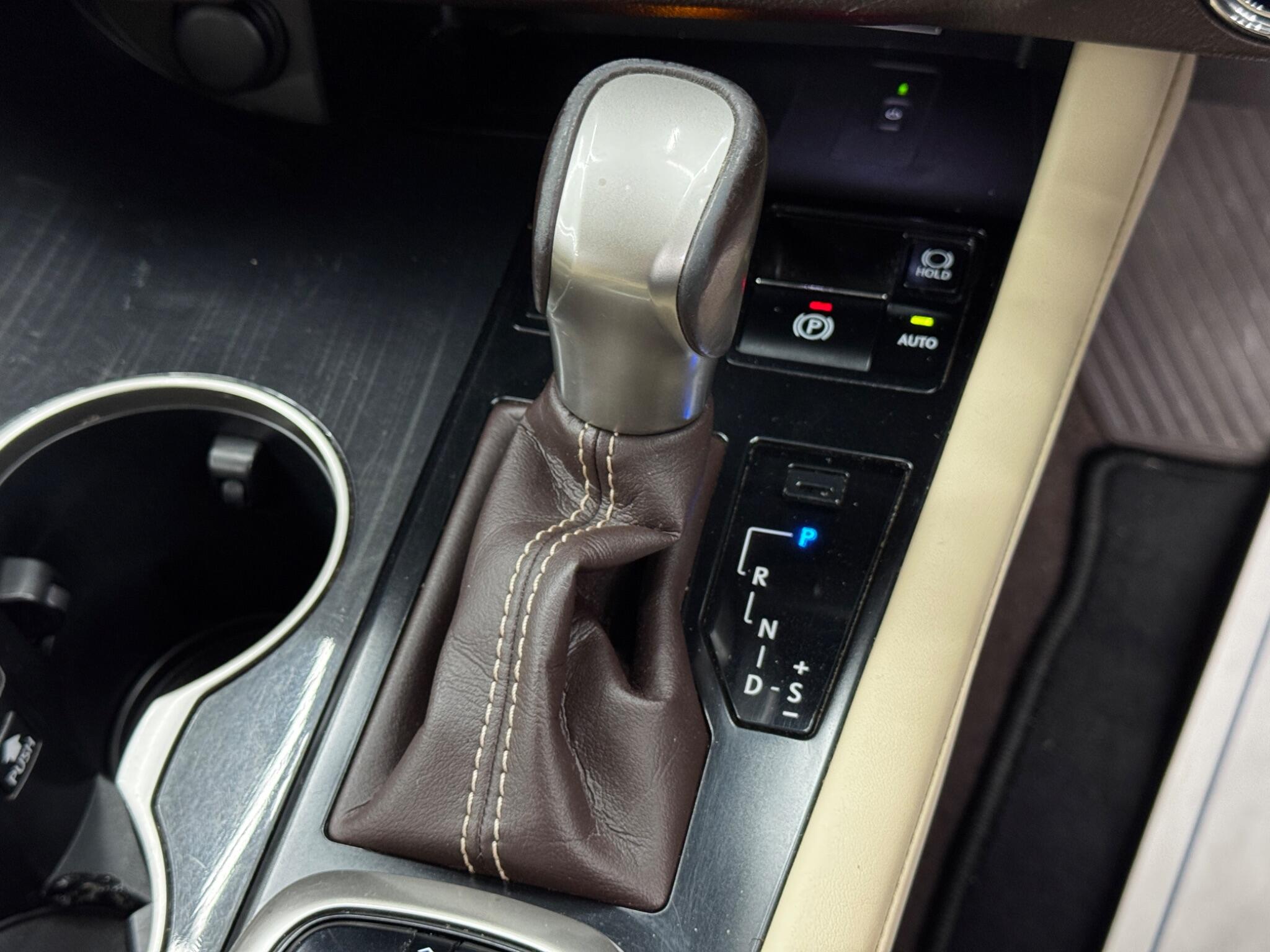 Lexus RX 3.5 450h V6 Luxury CVT 4WD Euro 6 (s/s) 5dr 5dr Automatic 2026