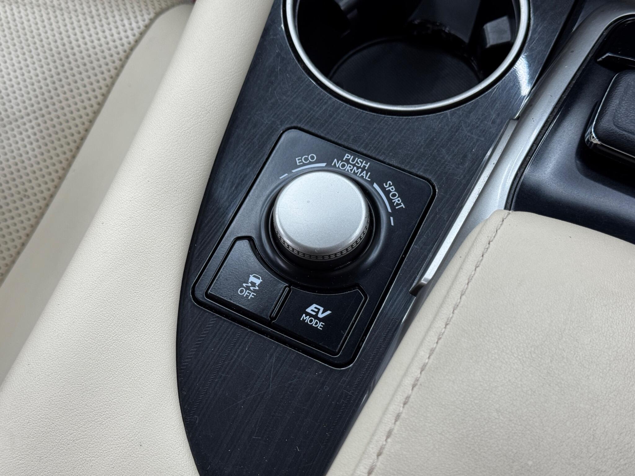 Lexus RX 3.5 450h V6 Luxury CVT 4WD Euro 6 (s/s) 5dr 5dr Automatic 2026