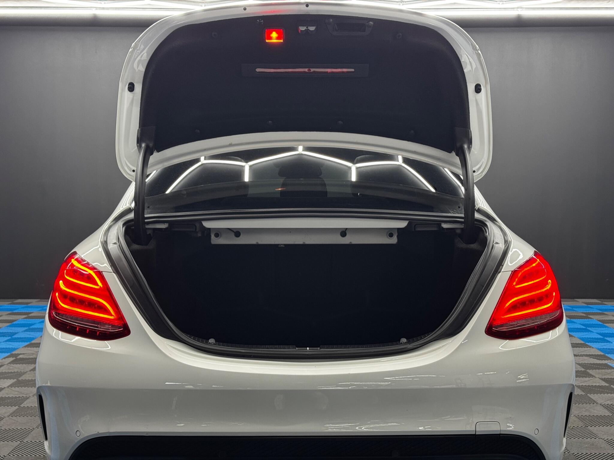 Mercedes-Benz C Class 2.0 C200 AMG Line Euro 6 (s/s) 4dr 4dr Manual 2025