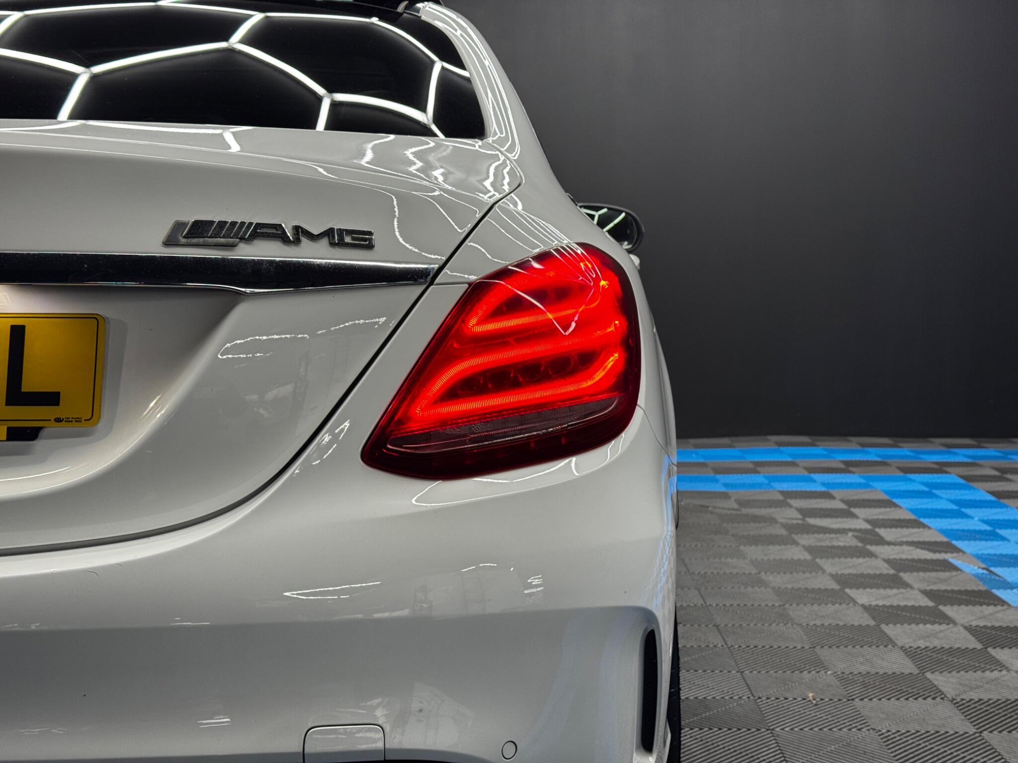 Mercedes-Benz C Class 2.0 C200 AMG Line Euro 6 (s/s) 4dr 4dr Manual 2025