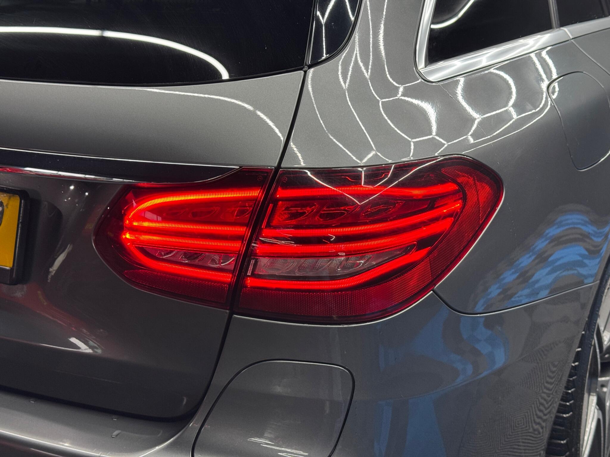 Mercedes-Benz C Class 2.0 C300de 13.5kWh AMG Line Edition (Premium) G-Tronic+ Euro 6 (s/s) 5dr 5dr Automatic 2026