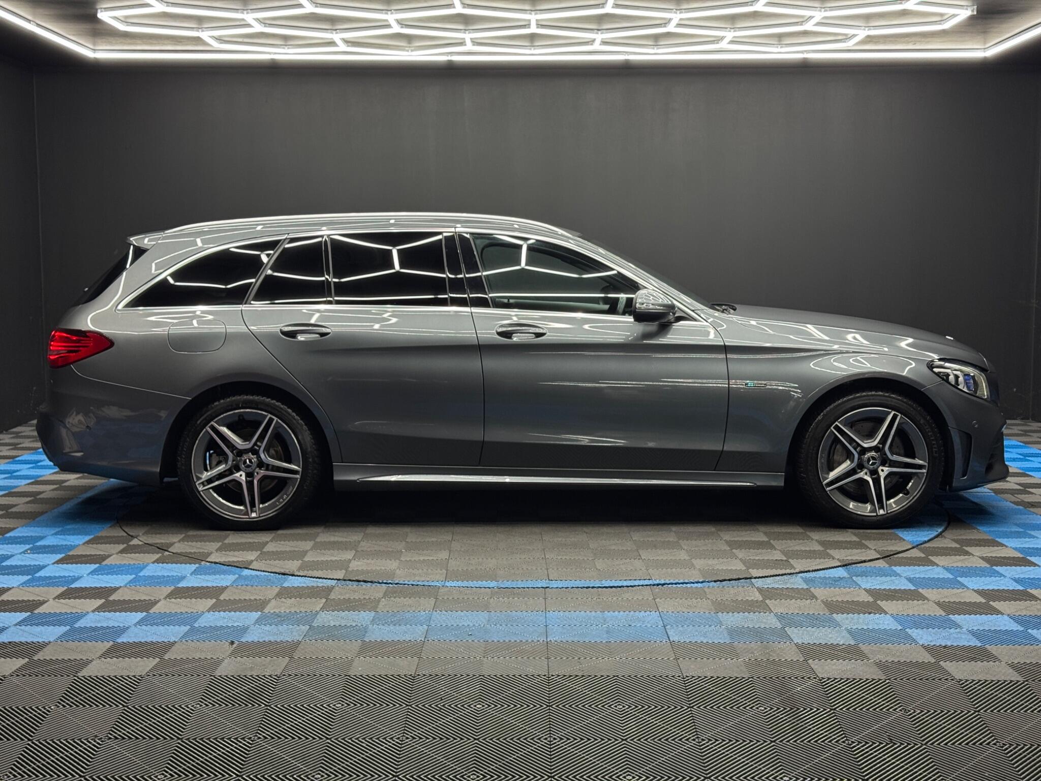 Mercedes-Benz C Class 2.0 C300de 13.5kWh AMG Line Edition (Premium) G-Tronic+ Euro 6 (s/s) 5dr 5dr Automatic 2026