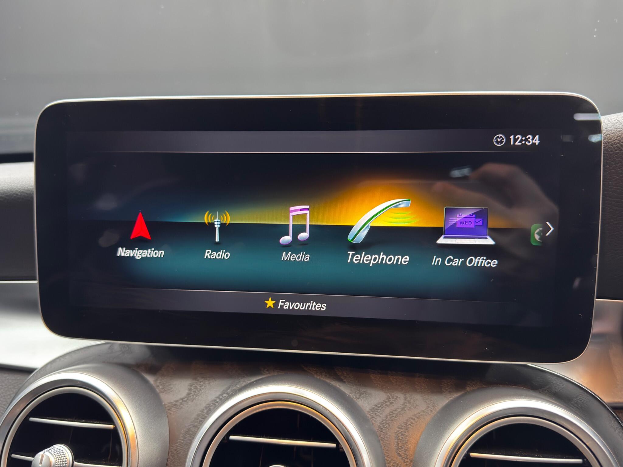 Mercedes-Benz C Class 2.0 C300de 13.5kWh AMG Line Edition (Premium) G-Tronic+ Euro 6 (s/s) 5dr 5dr Automatic 2026