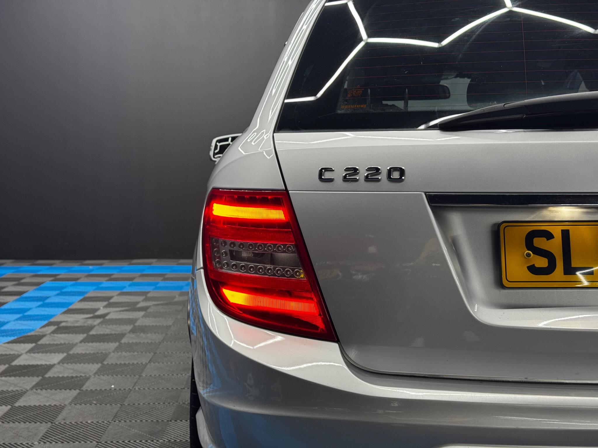 Mercedes-Benz C Class 2.1 C220 CDI AMG Sport Plus G-Tronic+ Euro 5 (s/s) 5dr 5dr Automatic 2025