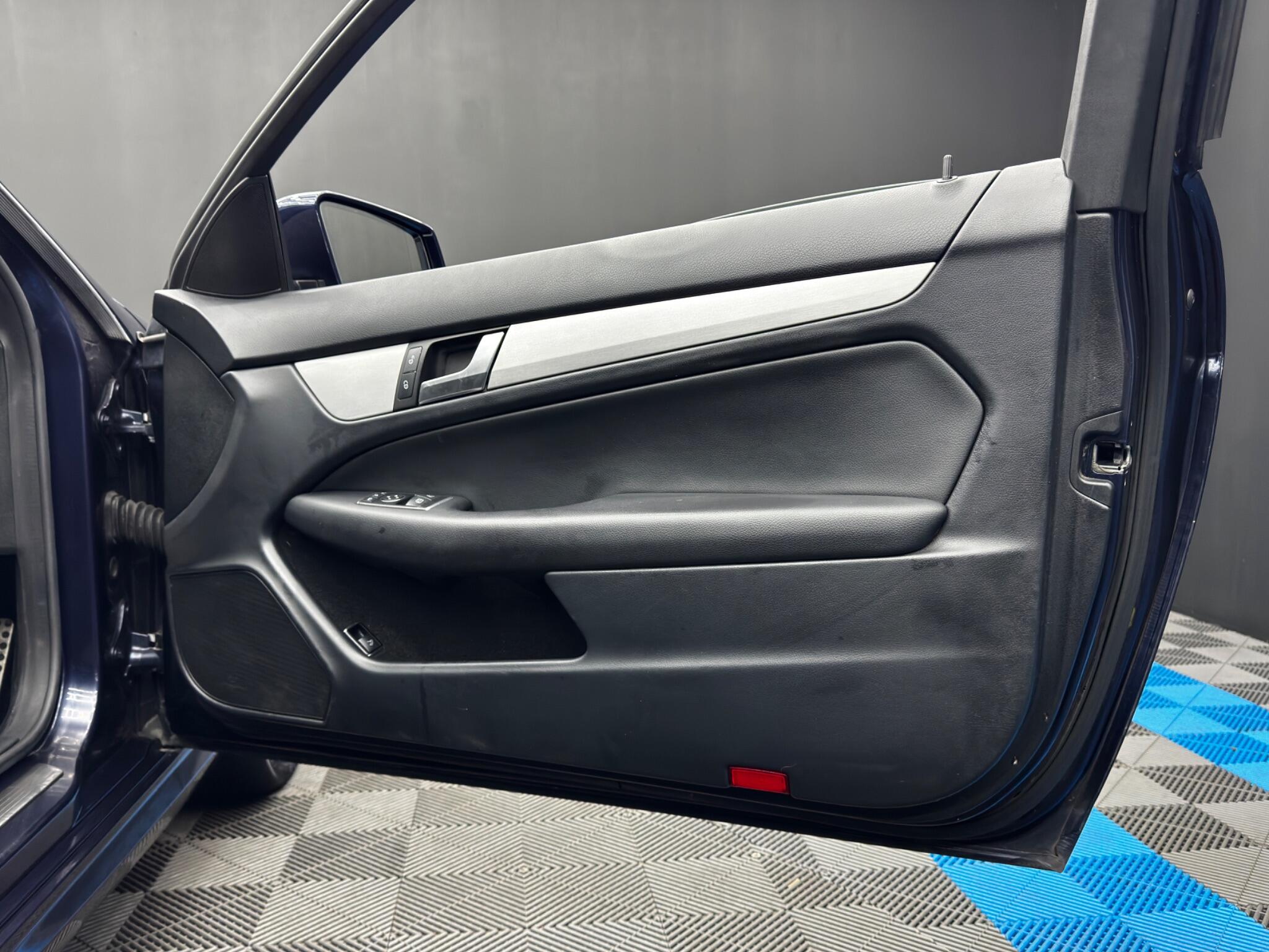 Mercedes-Benz C Class 2.1 C220 CDI BlueEfficiency AMG Sport G-Tronic+ Euro 5 (s/s) 2dr 2dr Automatic 2025