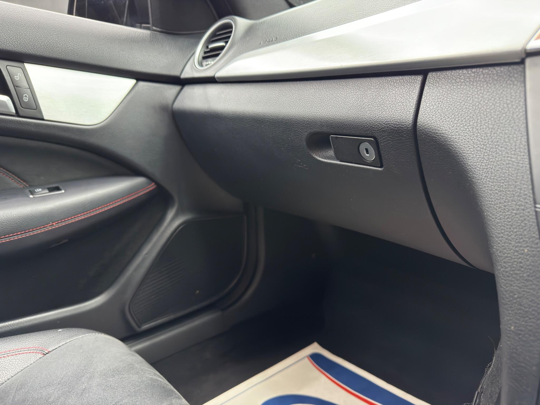 Mercedes-Benz C Class 2.1 C220 CDI BlueEfficiency AMG Sport Plus G-Tronic+ Euro 5 (s/s) 2dr 2dr Automatic 2026