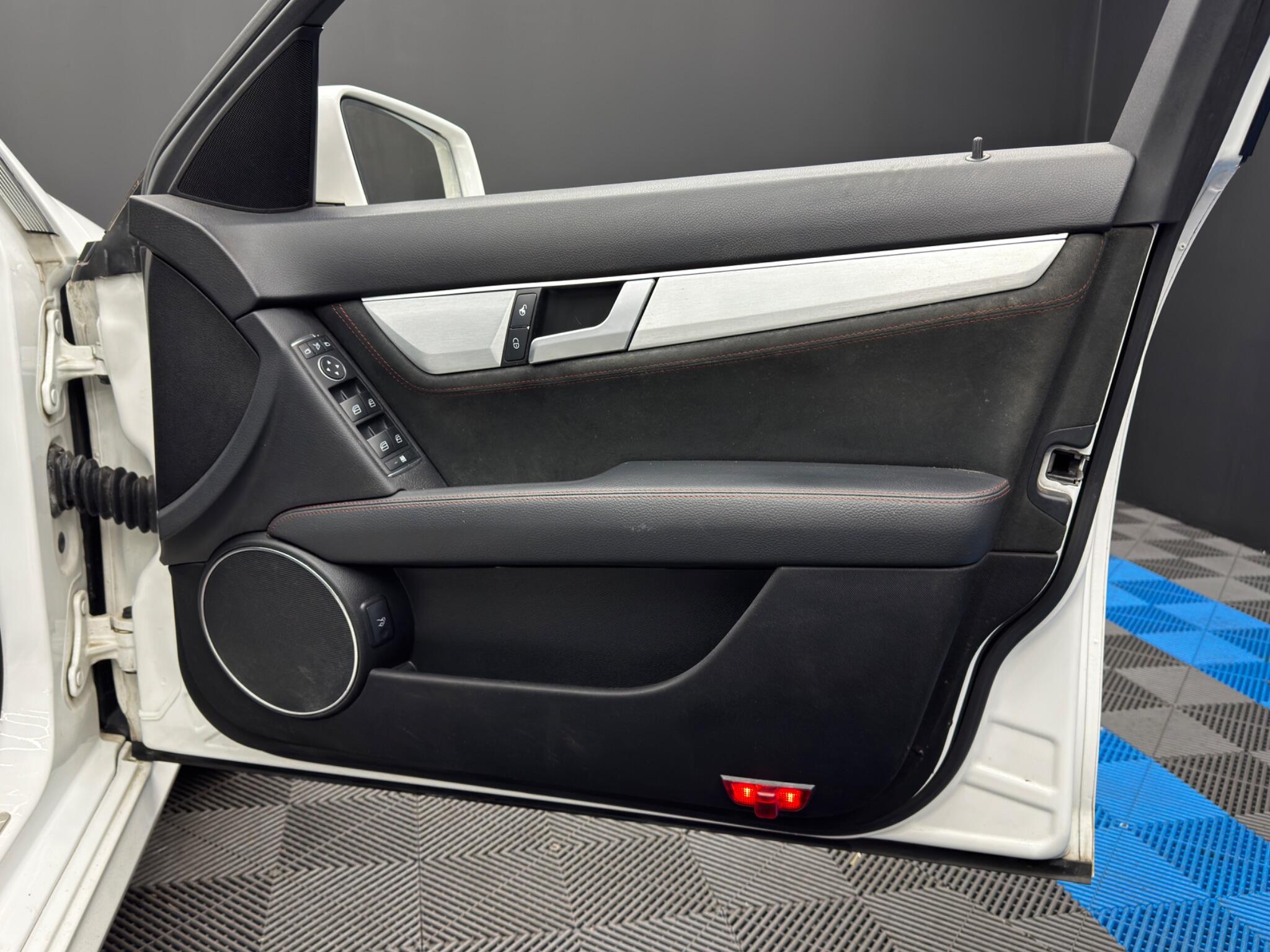 Mercedes-Benz C Class 2.1 C220 CDI BlueEfficiency AMG Sport Plus G-Tronic+ Euro 5 (s/s) 5dr 5dr Automatic 2026