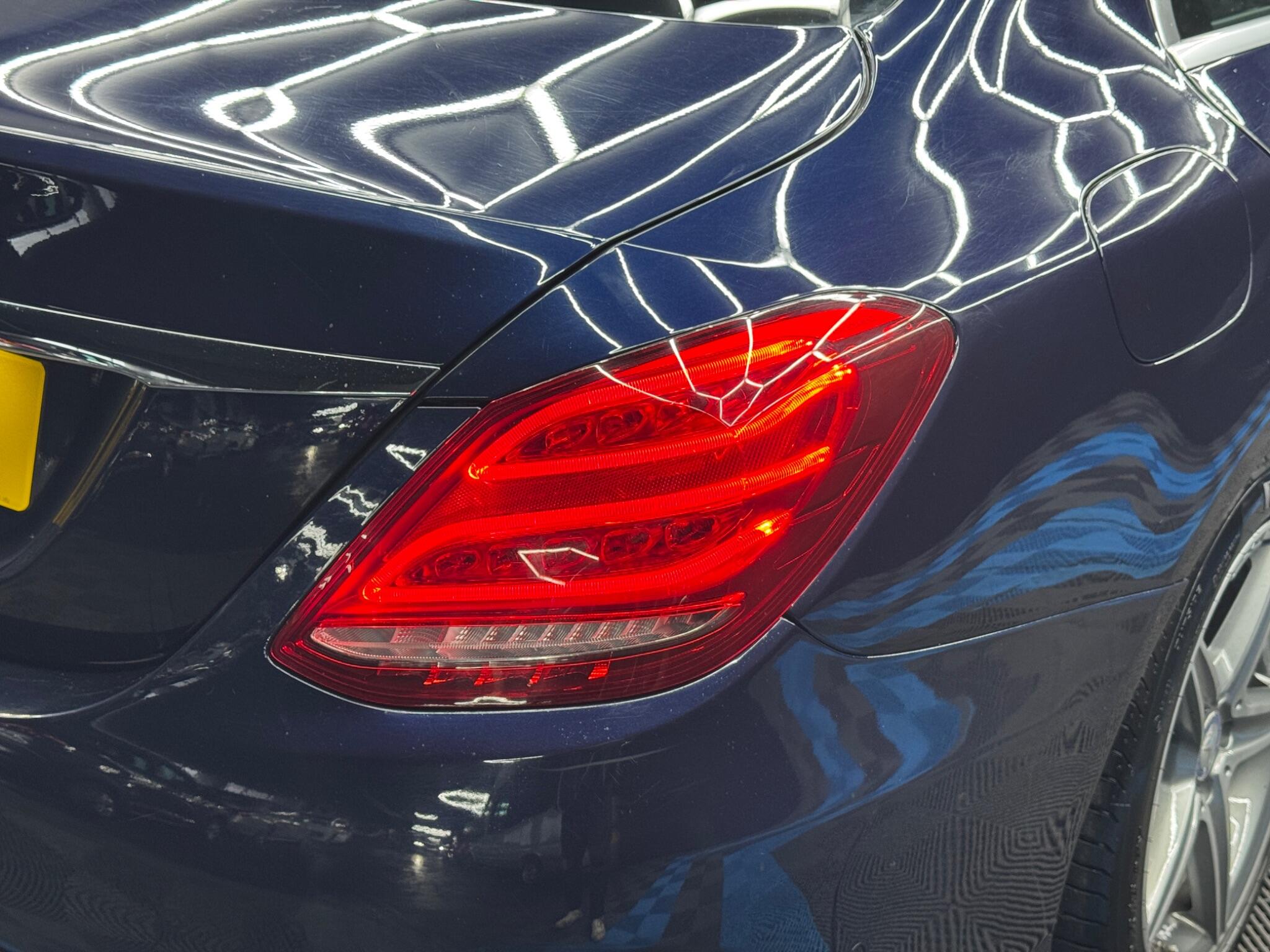 Mercedes-Benz C Class 2.1 C220d AMG Line (Premium) Saloon 4dr Diesel G-Tronic+ Euro 6 (s/s) (170 ps) 4dr Automatic 2026