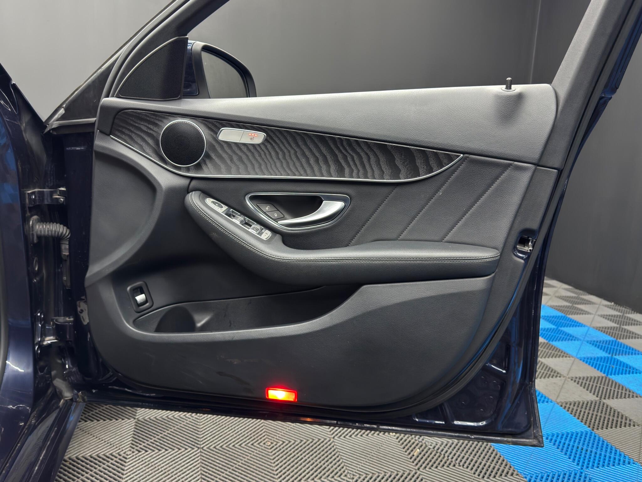 Mercedes-Benz C Class 2.1 C220d AMG Line (Premium) Saloon 4dr Diesel G-Tronic+ Euro 6 (s/s) (170 ps) 4dr Automatic 2026