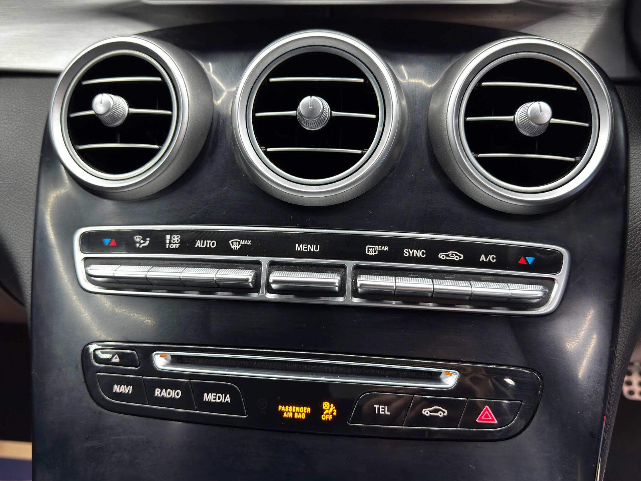 Mercedes-Benz C Class 2.1 C220d AMG Line (Premium) 7G-Tronic+ Euro 6 (s/s) 4dr 4dr Automatic 2025