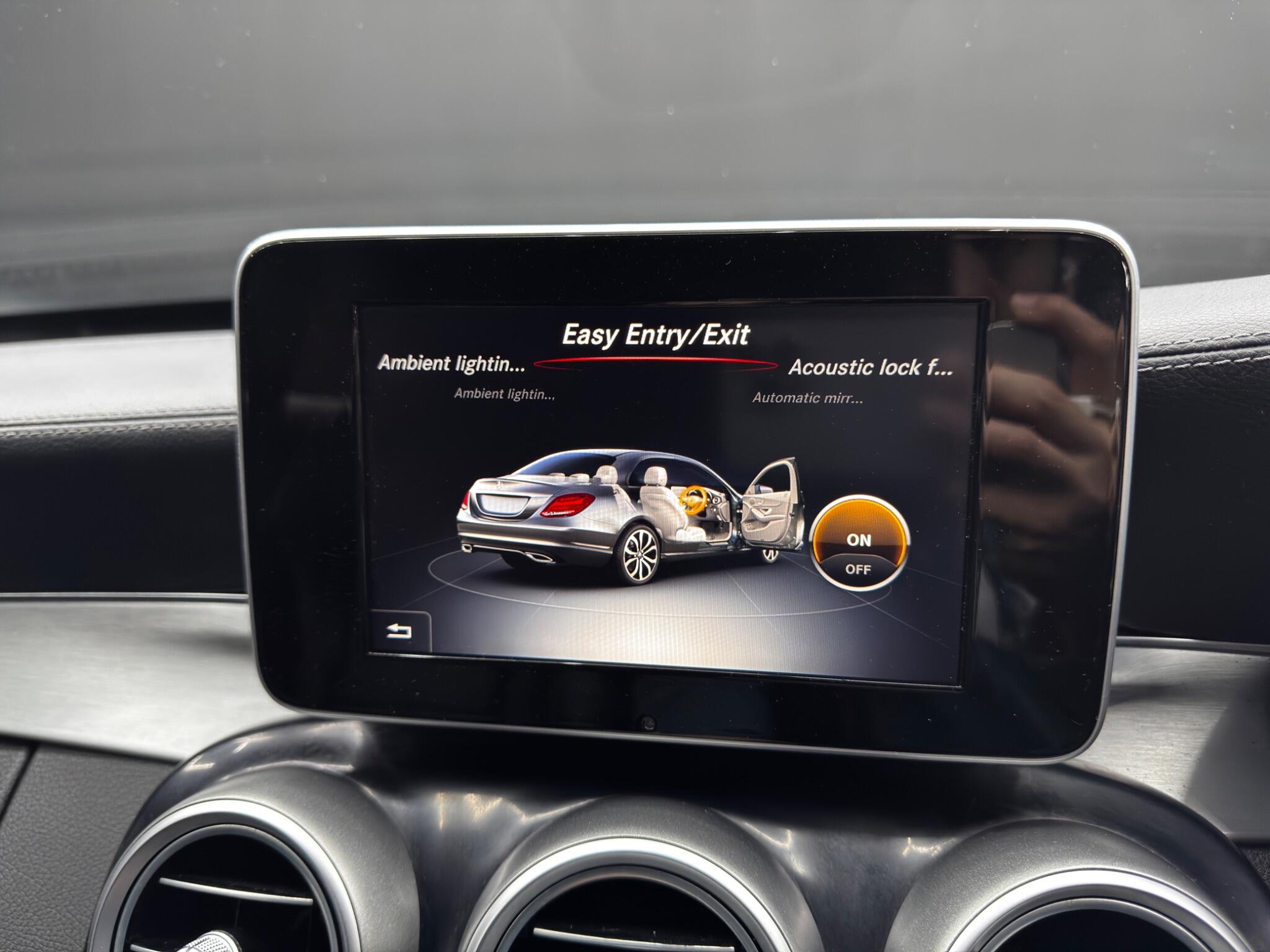 Mercedes-Benz C Class 2.1 C220d AMG Line (Premium) 7G-Tronic+ Euro 6 (s/s) 4dr 4dr Automatic 2025