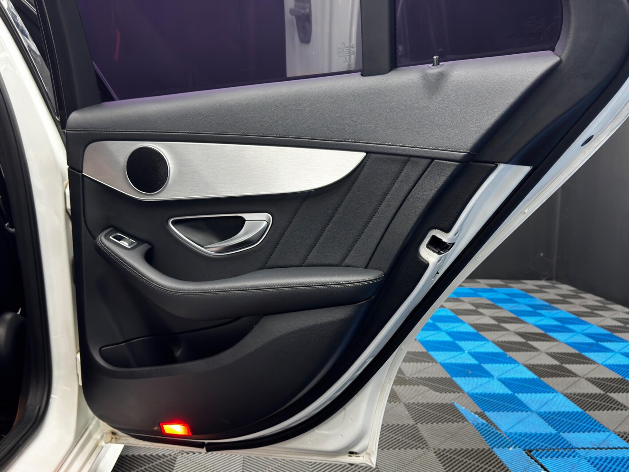 Mercedes-Benz C Class 2.1 C220d AMG Line (Premium) 7G-Tronic+ Euro 6 (s/s) 4dr 4dr Automatic 2025