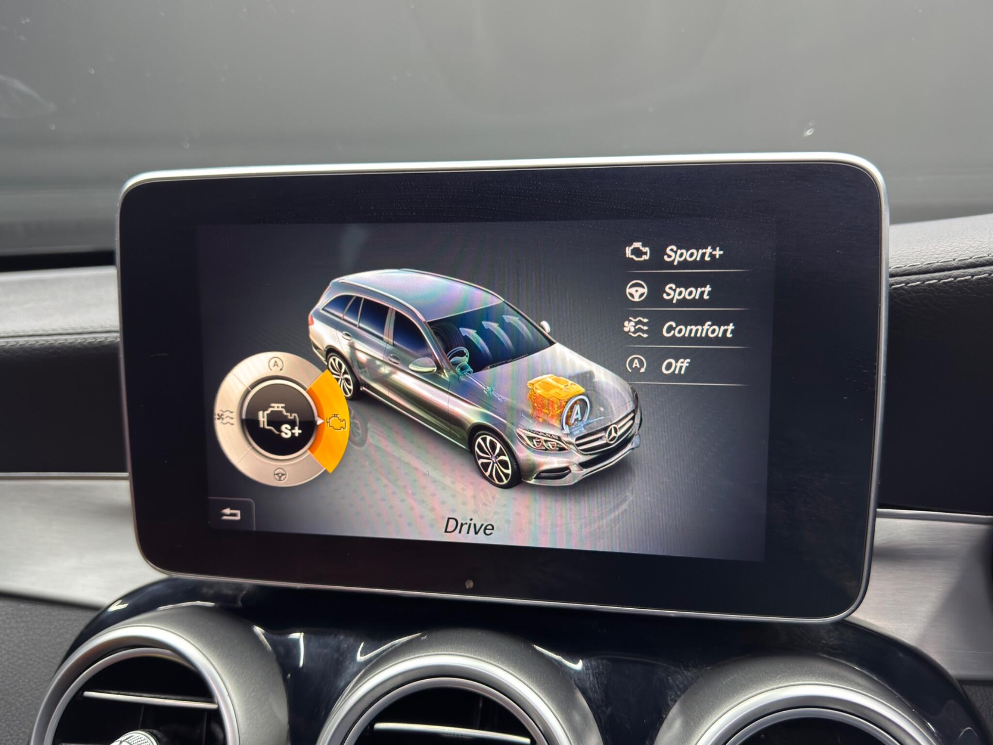 Mercedes-Benz C Class 2.1 C220d AMG Line (Premium Plus) Estate 5dr Diesel 7G-Tronic+ Euro 6 (s/s) (170 ps) 5dr Automatic 2025