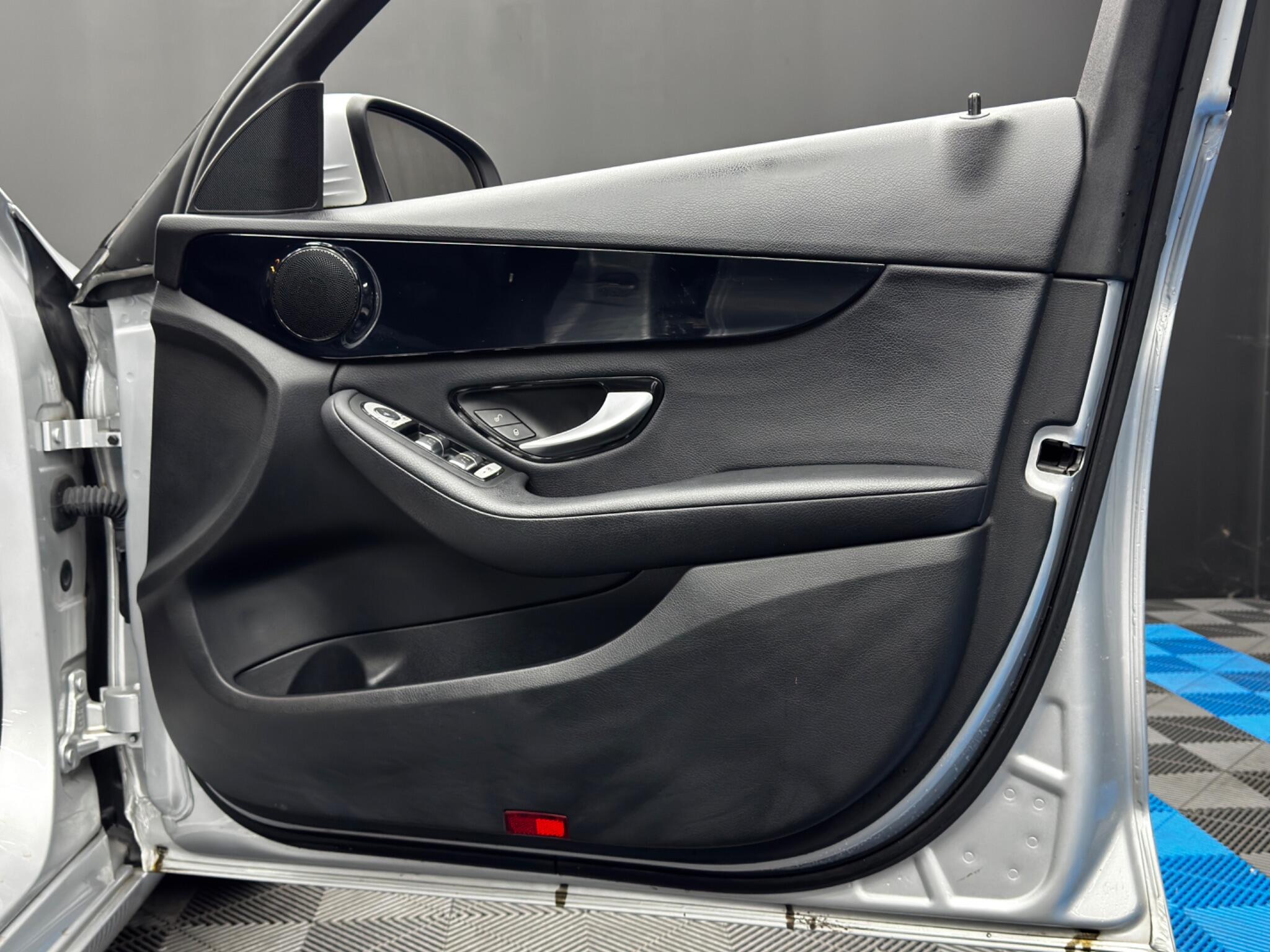 Mercedes-Benz C Class 2.1 C220d SE G-Tronic+ Euro 6 (s/s) 4dr 4dr Automatic 2025