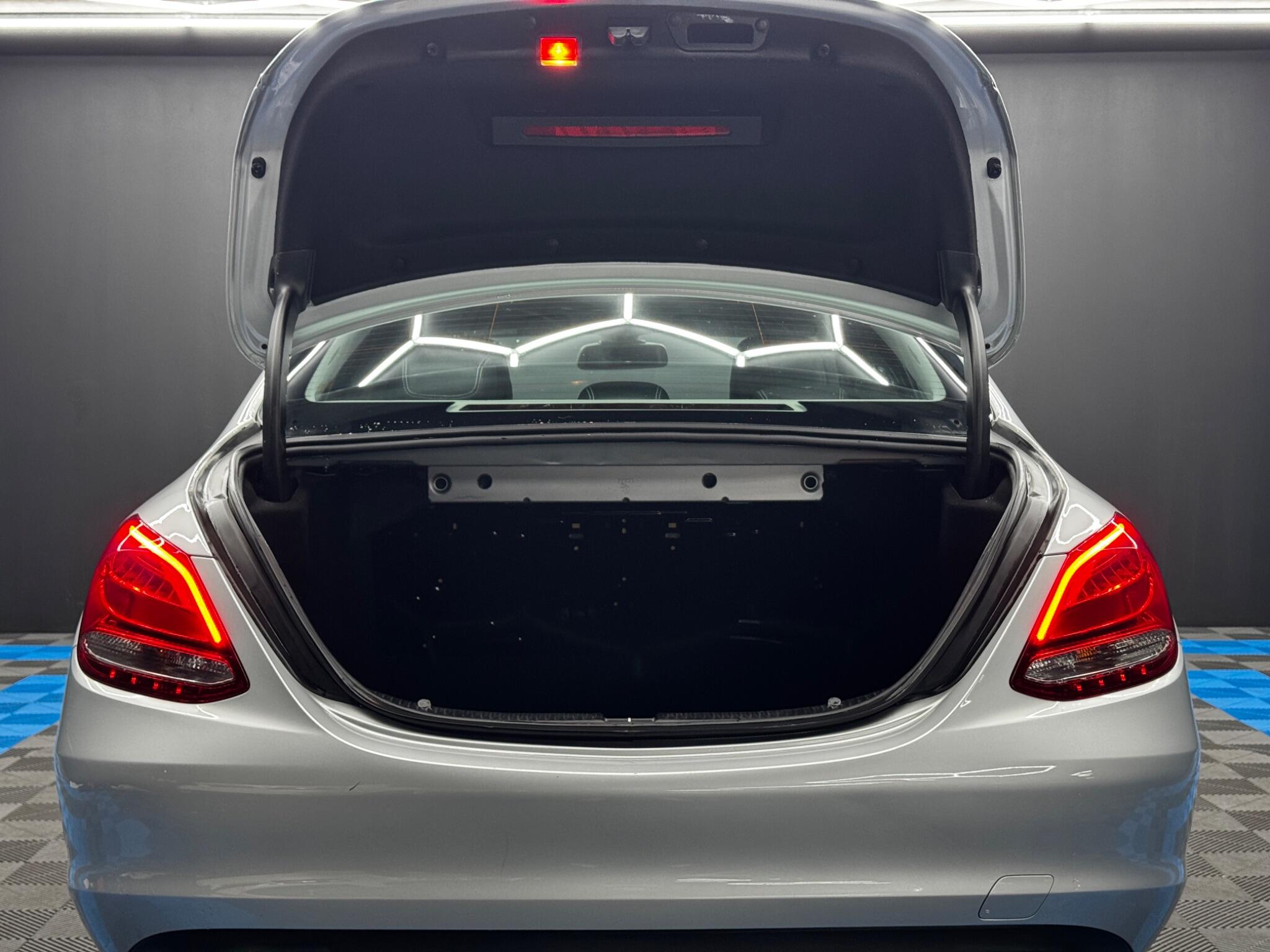 Mercedes-Benz C Class 2.1 C220d SE G-Tronic+ Euro 6 (s/s) 4dr 4dr Automatic 2025