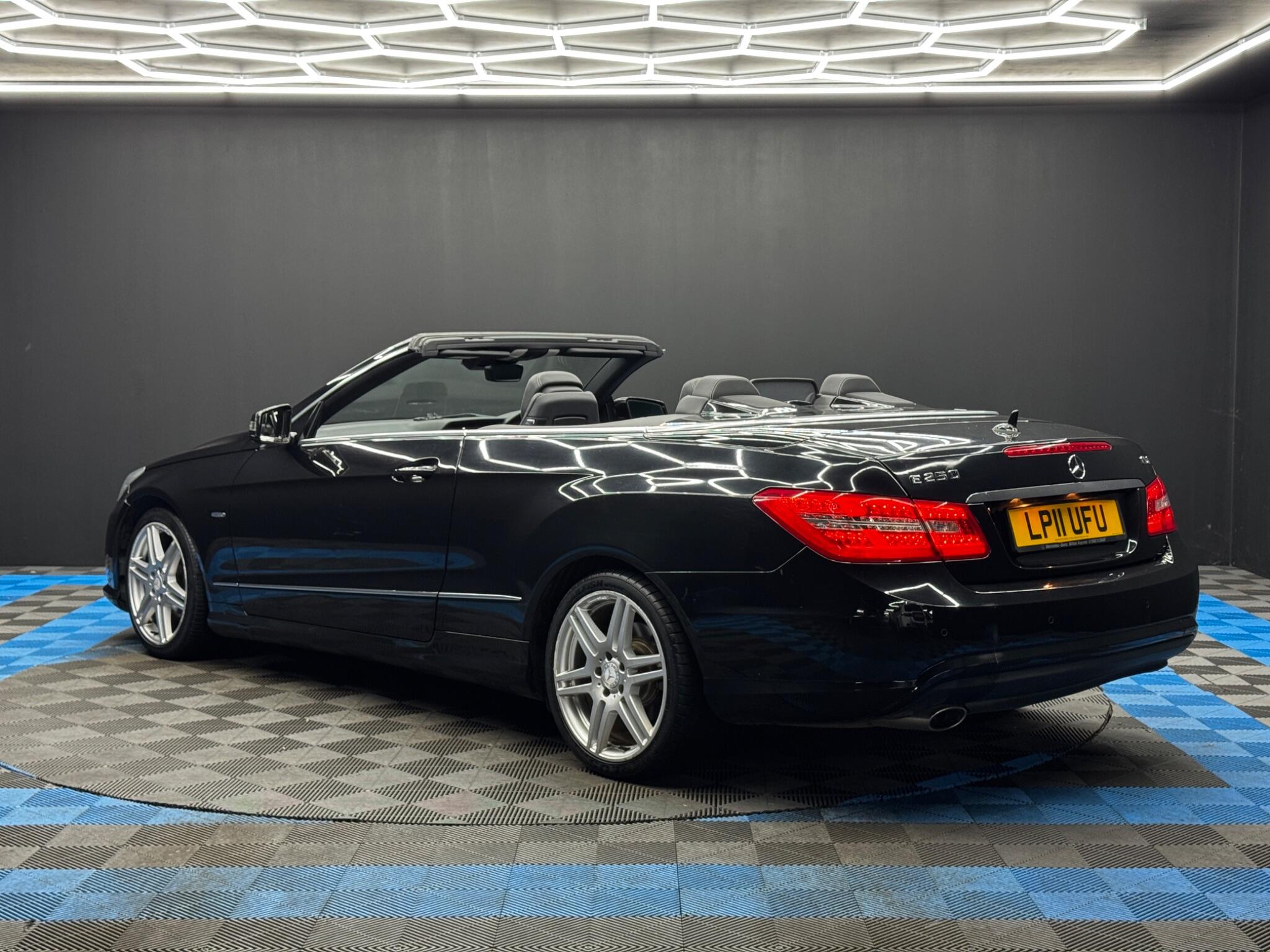 Mercedes-Benz E Class 2.1 E250 CDI BlueEfficiency Sport Cabriolet Tiptronic Euro 5 2dr 2dr Automatic 2026