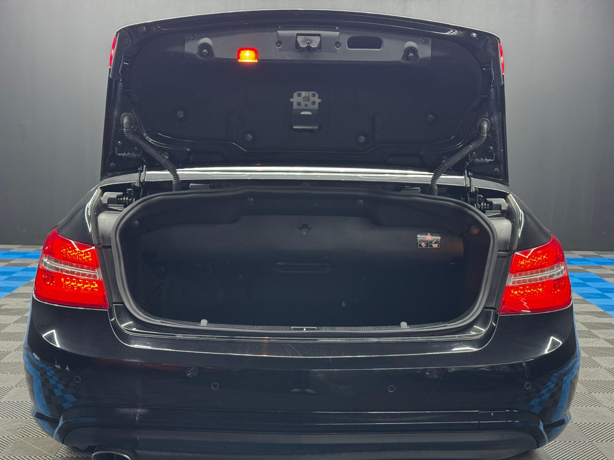 Mercedes-Benz E Class 2.1 E250 CDI BlueEfficiency Sport Cabriolet Tiptronic Euro 5 2dr 2dr Automatic 2026