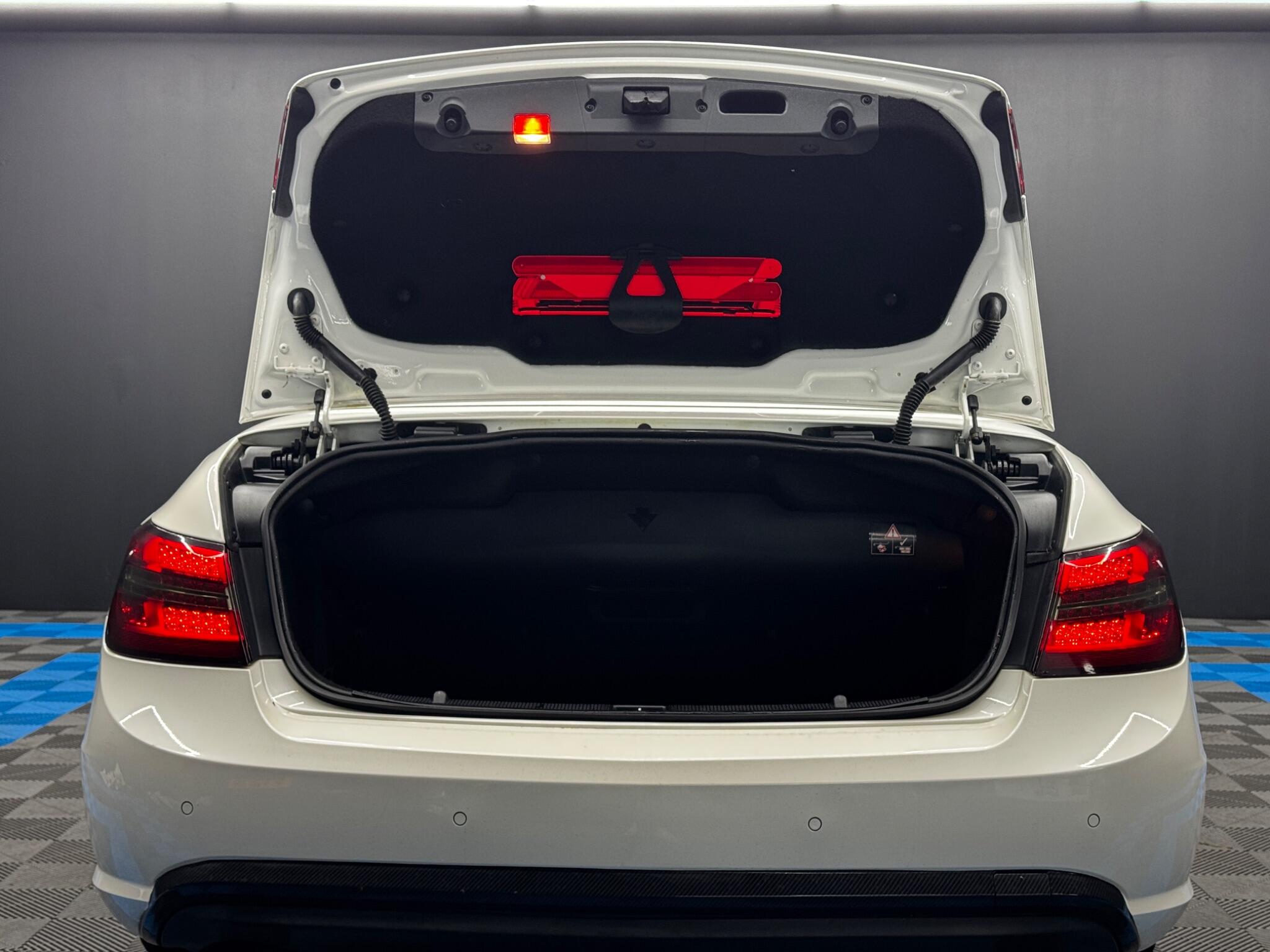 Mercedes-Benz E Class 3.0 E350 CDI V6 BlueEfficiency Sport Cabriolet G-Tronic Euro 5 2dr 2dr Automatic 2025