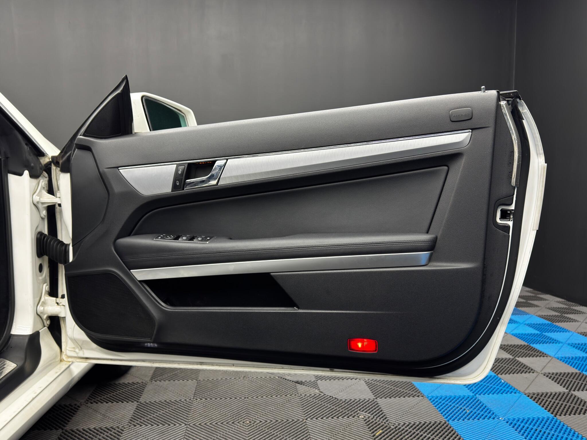 Mercedes-Benz E Class 3.0 E350 CDI V6 BlueEfficiency Sport Cabriolet G-Tronic Euro 5 2dr 2dr Automatic 2025