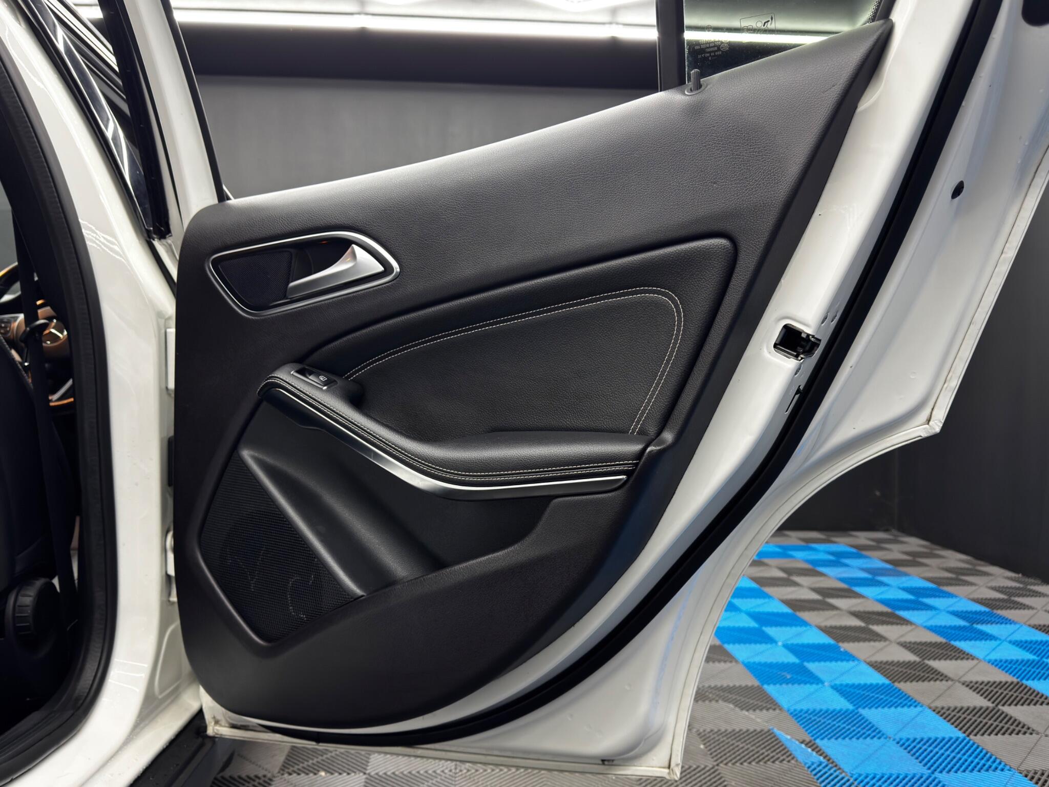 Mercedes-Benz GLA 1.6 GLA180 Urban Edition 7G-DCT Euro 6 (s/s) 5dr 5dr Automatic 2025