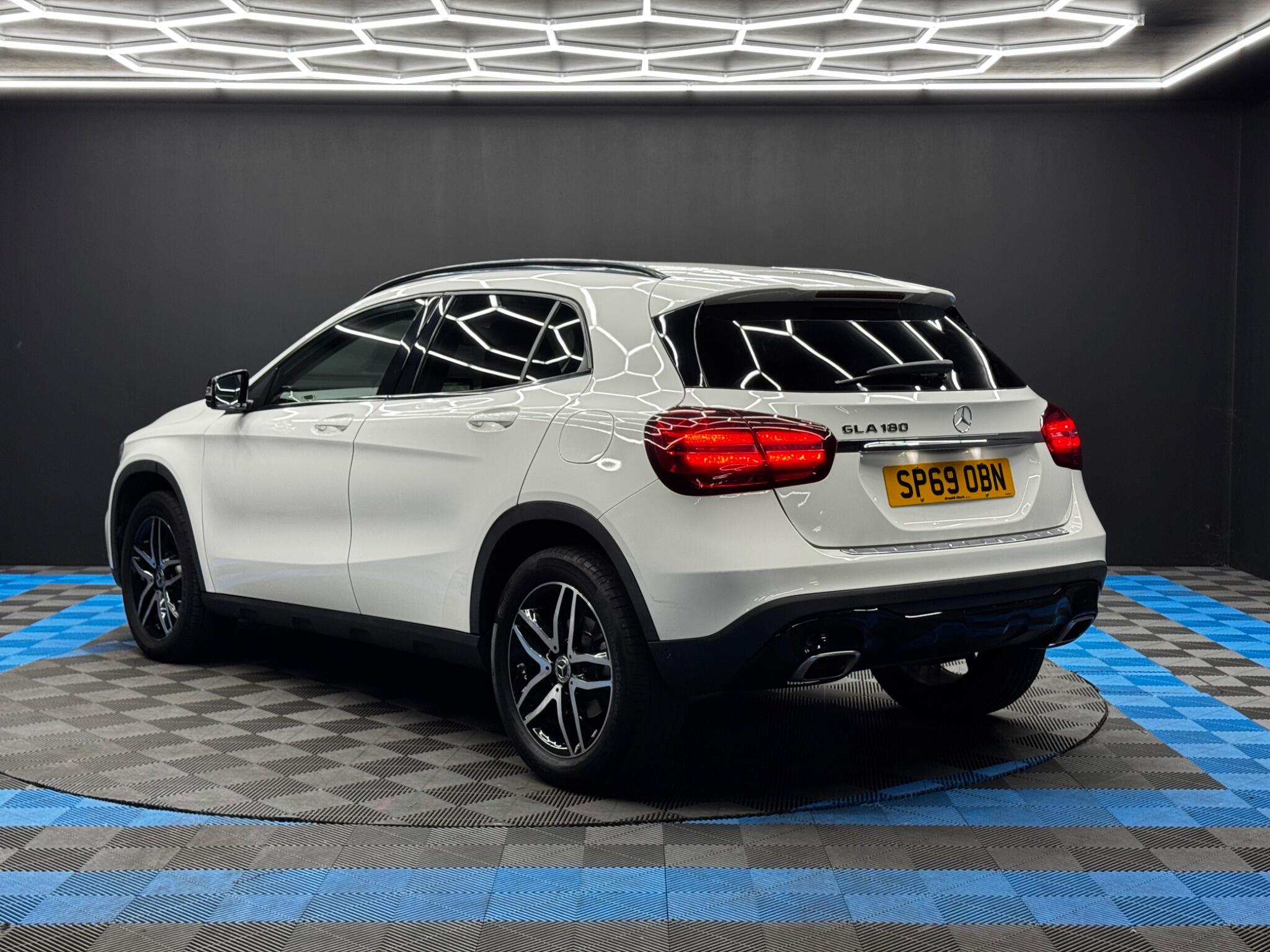 Mercedes-Benz GLA 1.6 GLA180 Urban Edition 7G-DCT Euro 6 (s/s) 5dr 5dr Automatic 2025