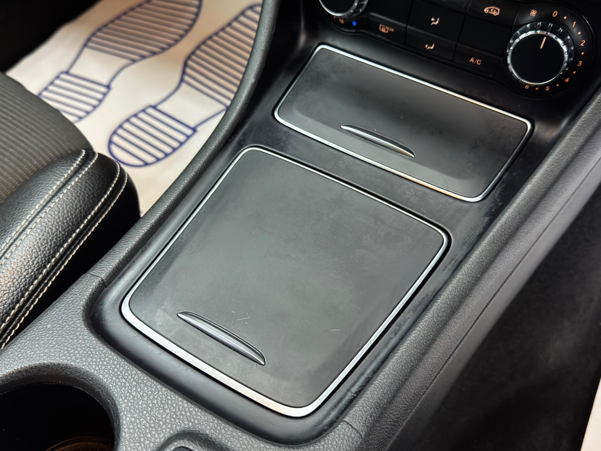 Mercedes-Benz GLA 1.6 GLA180 Urban Edition 7G-DCT Euro 6 (s/s) 5dr 5dr Automatic 2025